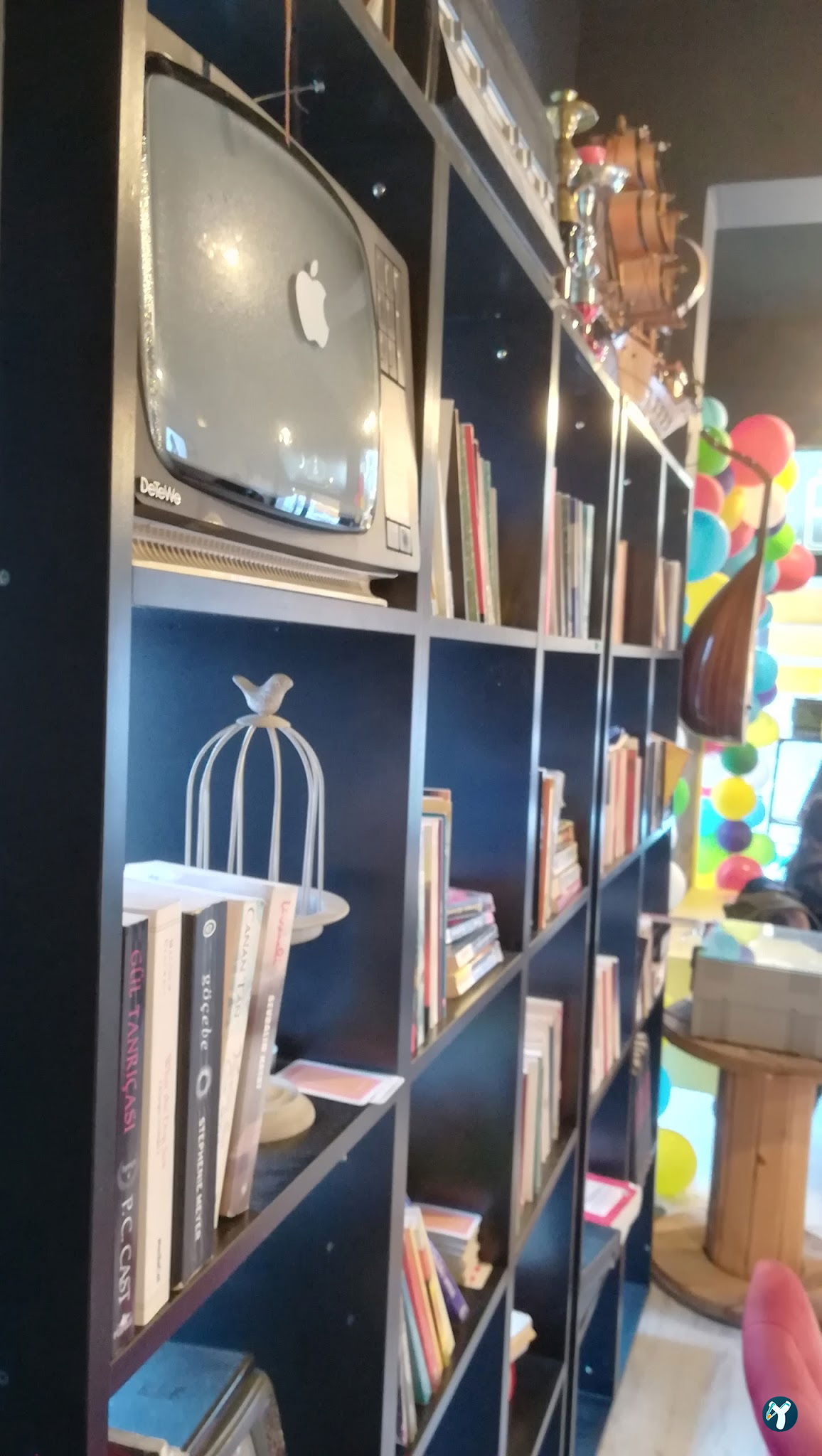 Boutique Cafe & Store