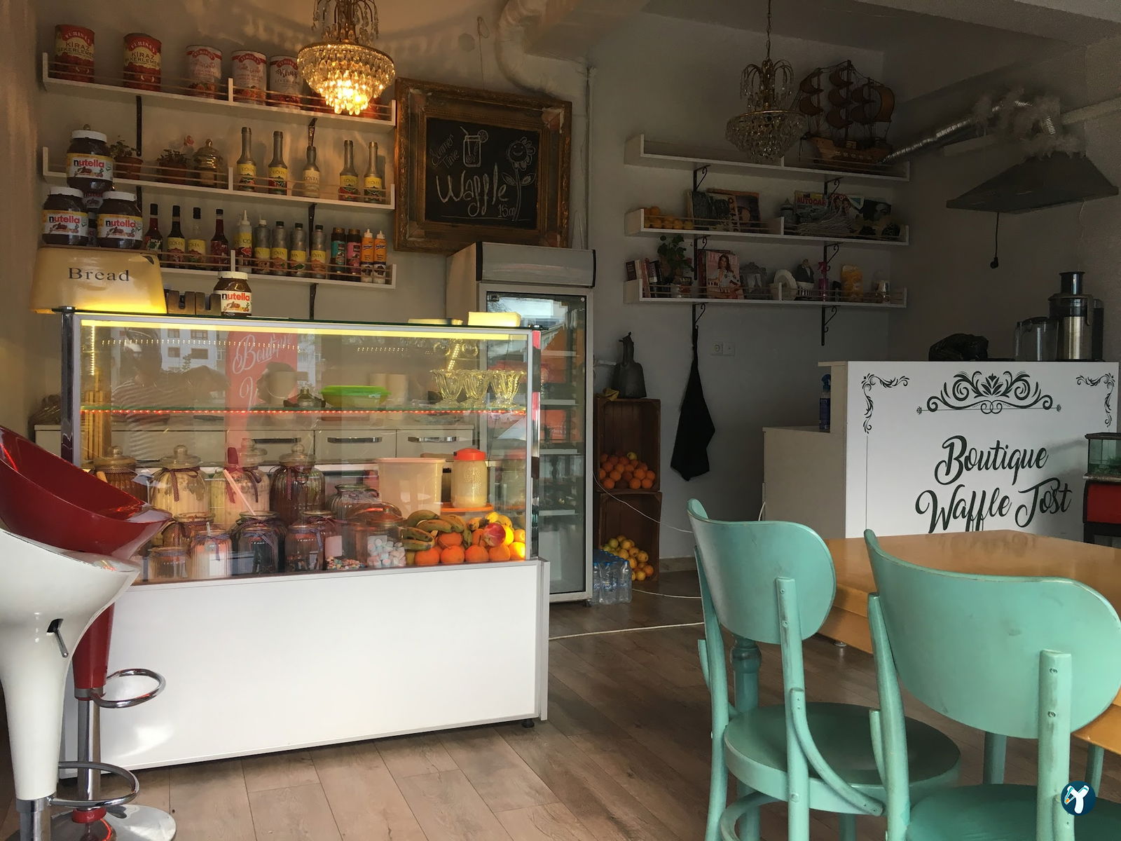 Boutique Cafe & Store