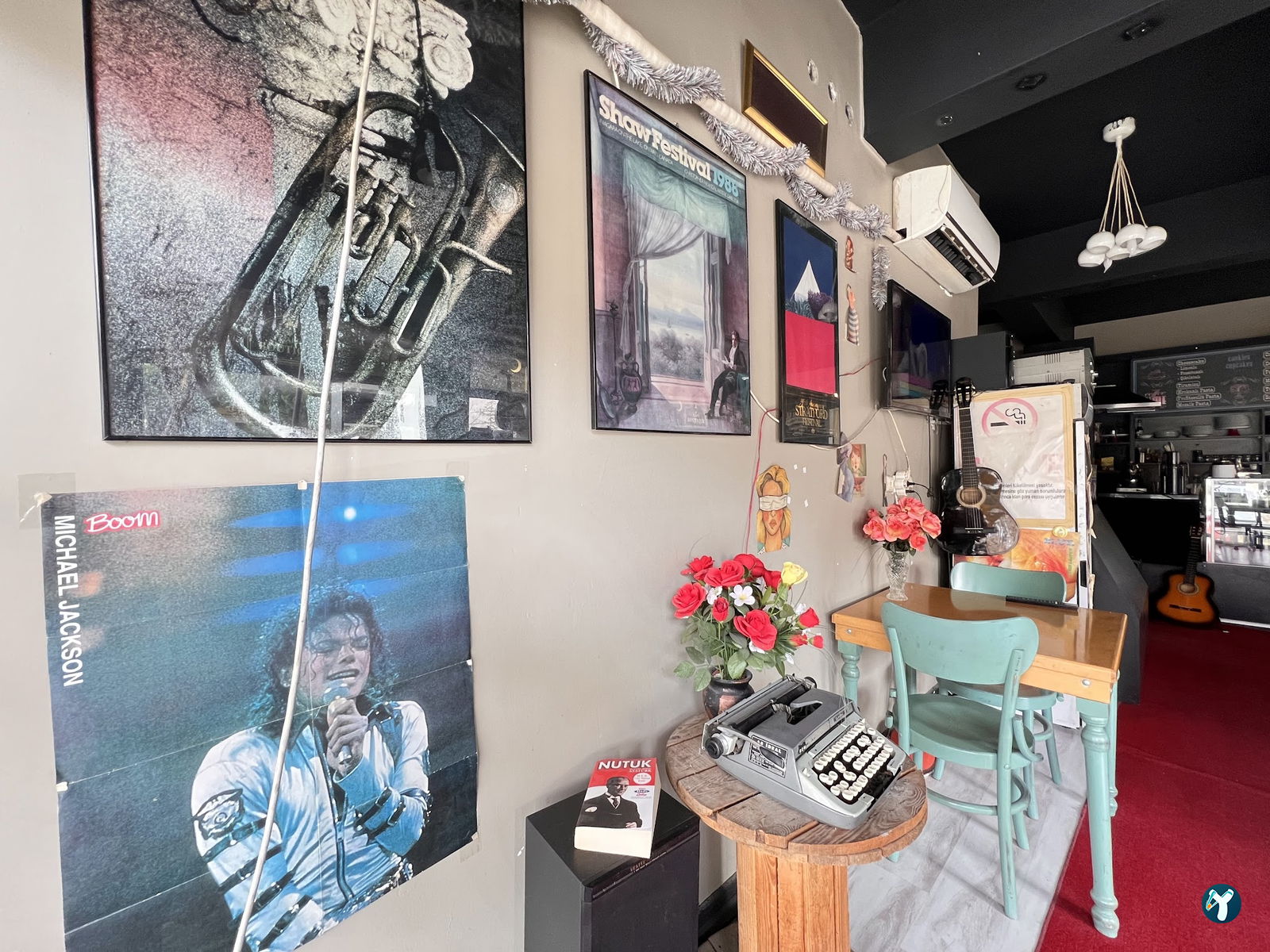 Boutique Cafe & Store