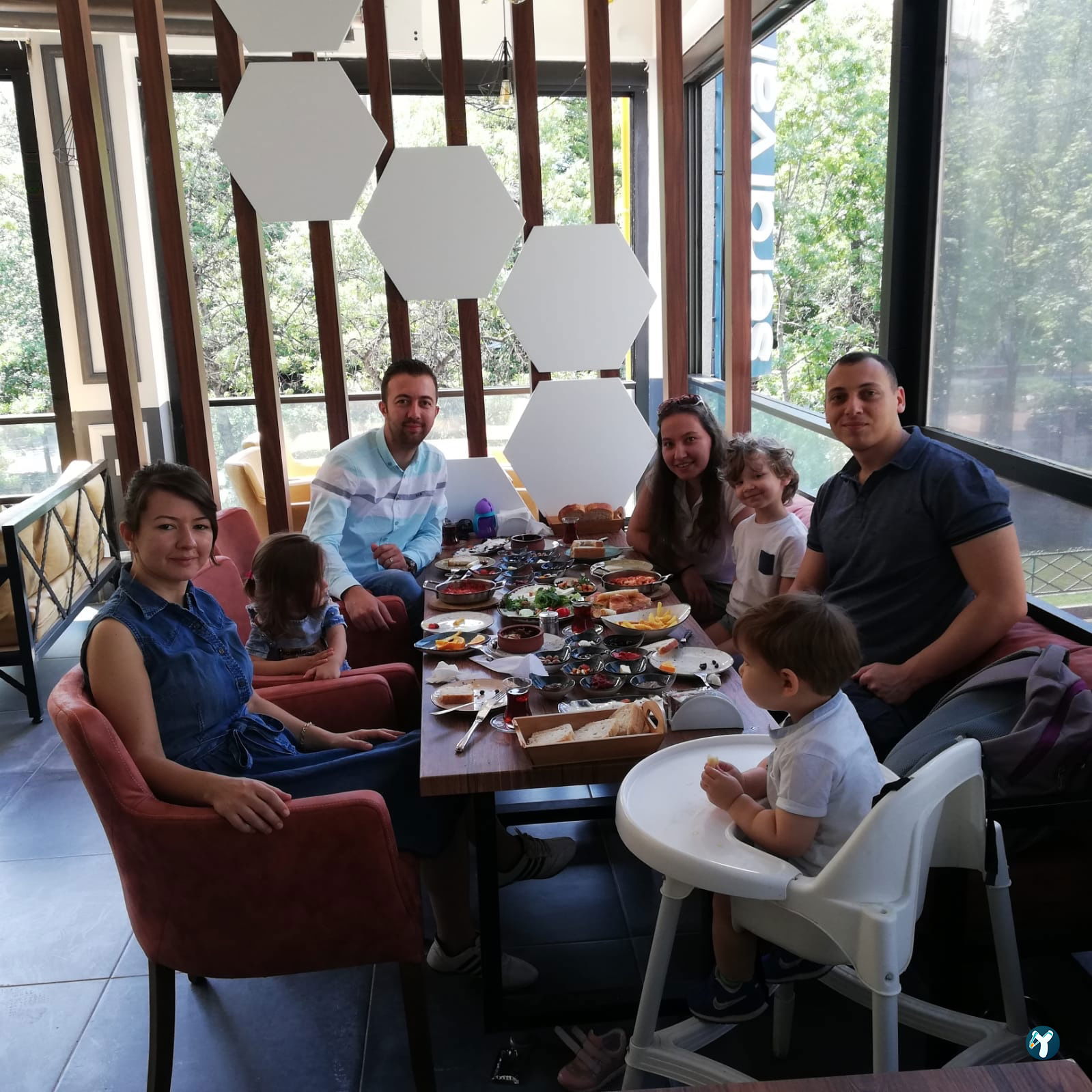 Serdivan Café & Hookah