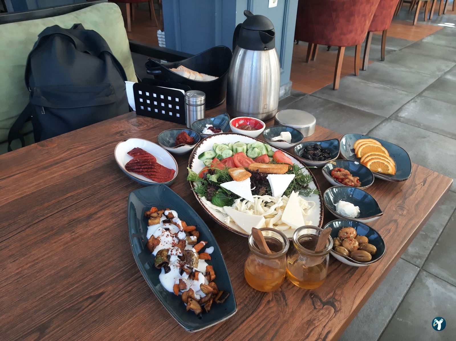 Serdivan Café & Hookah