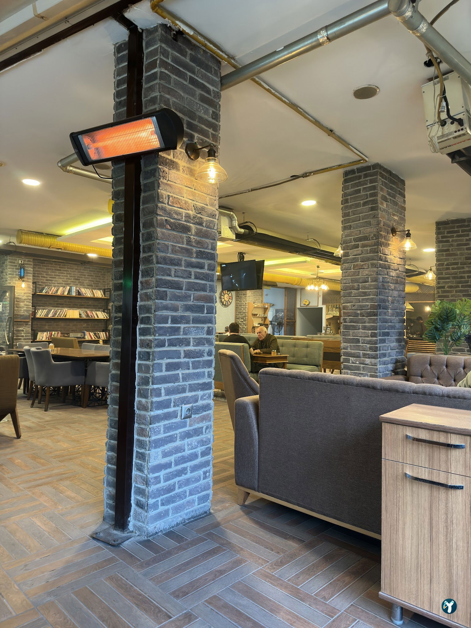 Serdivan Café & Hookah