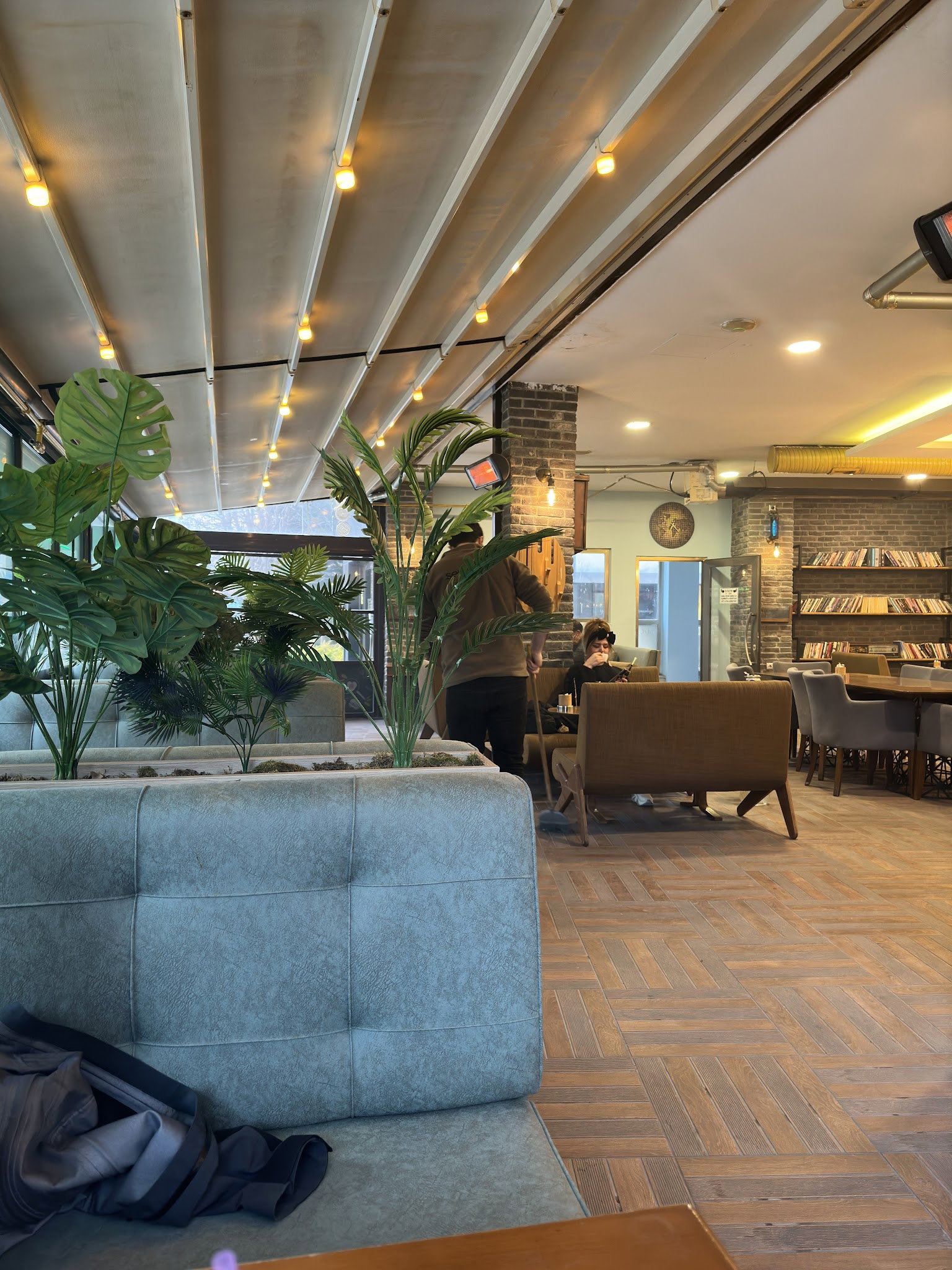 Serdivan Café & Hookah