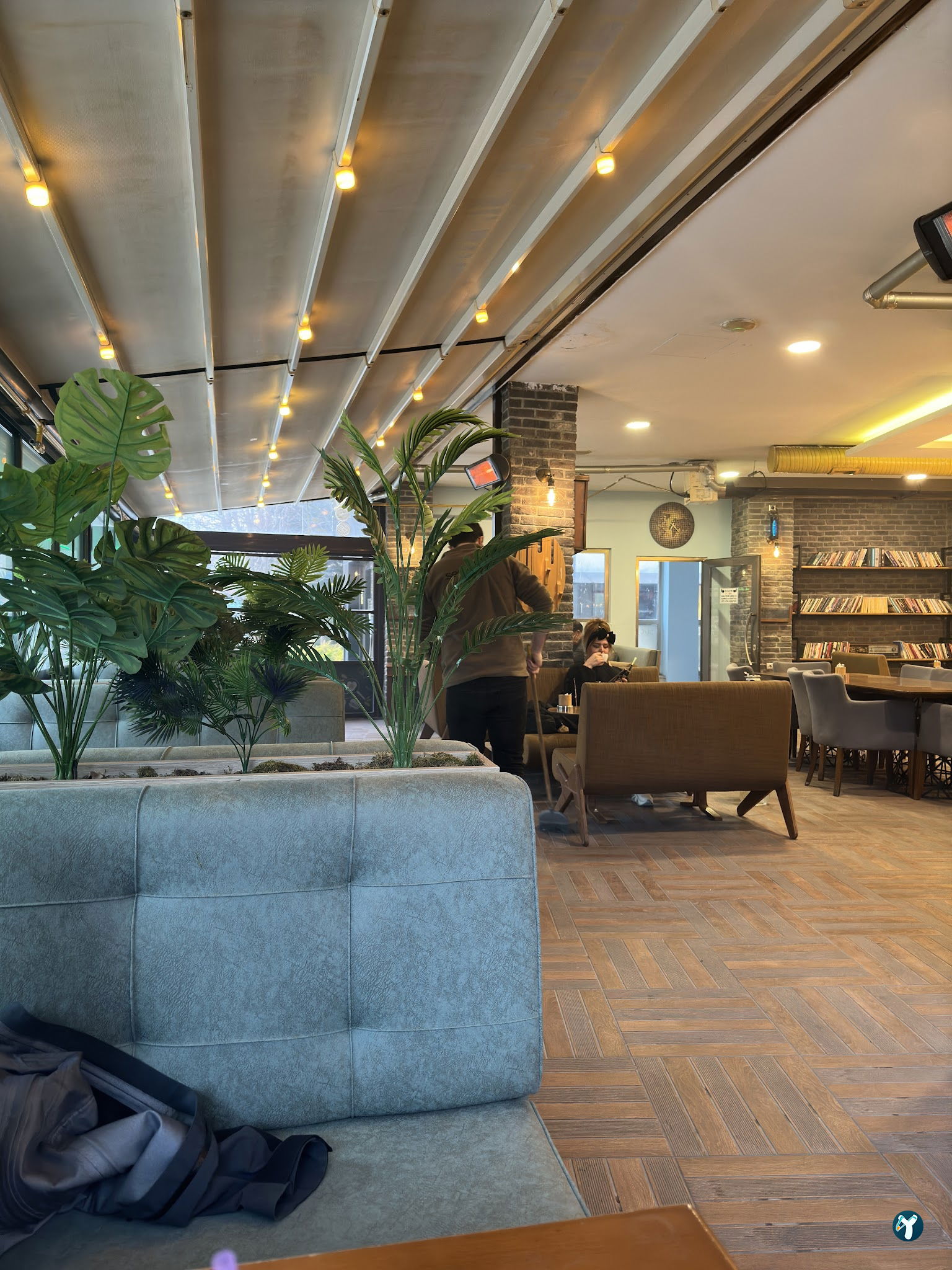 Serdivan Café & Hookah