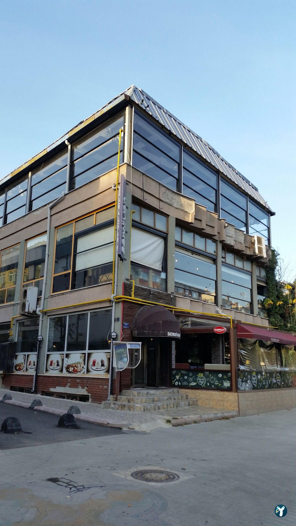 Serdivan Café & Hookah