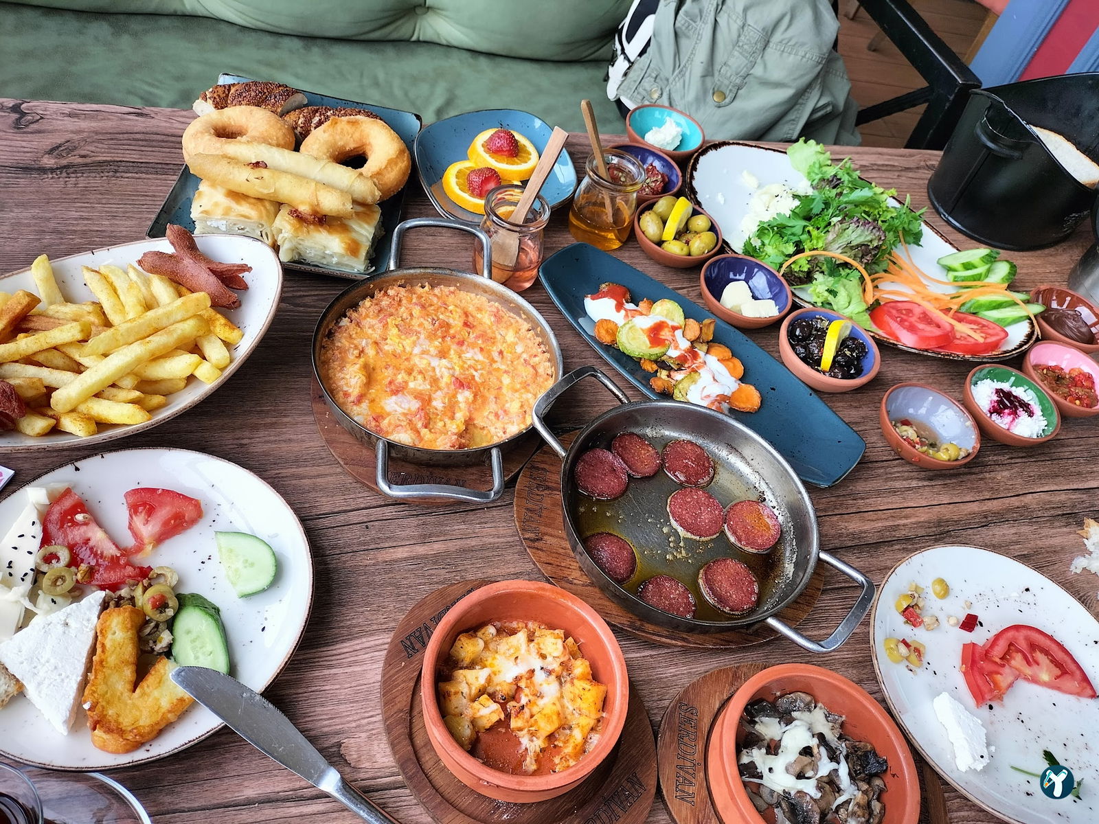 Serdivan Café & Hookah