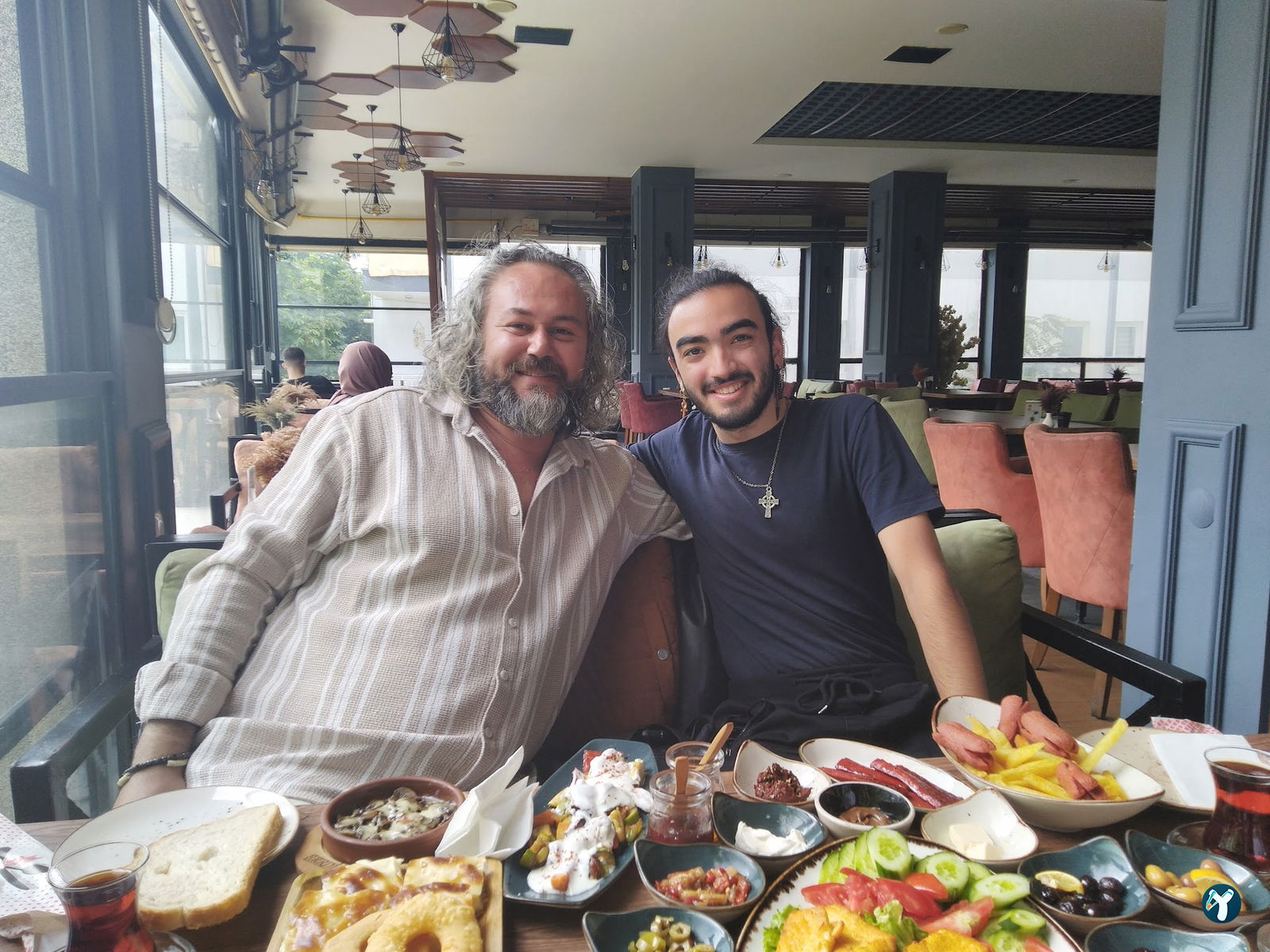 Serdivan Café & Hookah