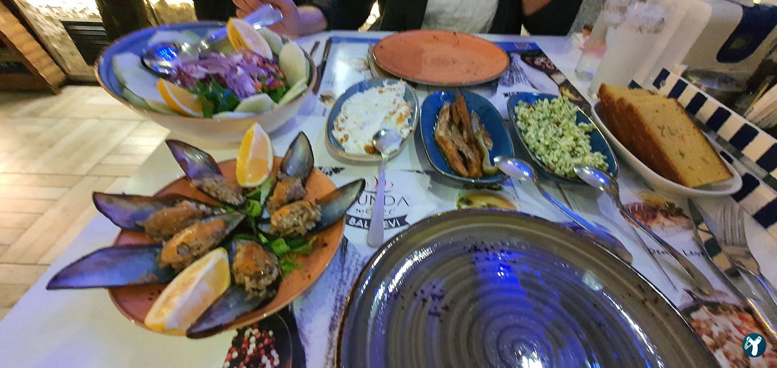 By Cunda Mezze Balık Evi