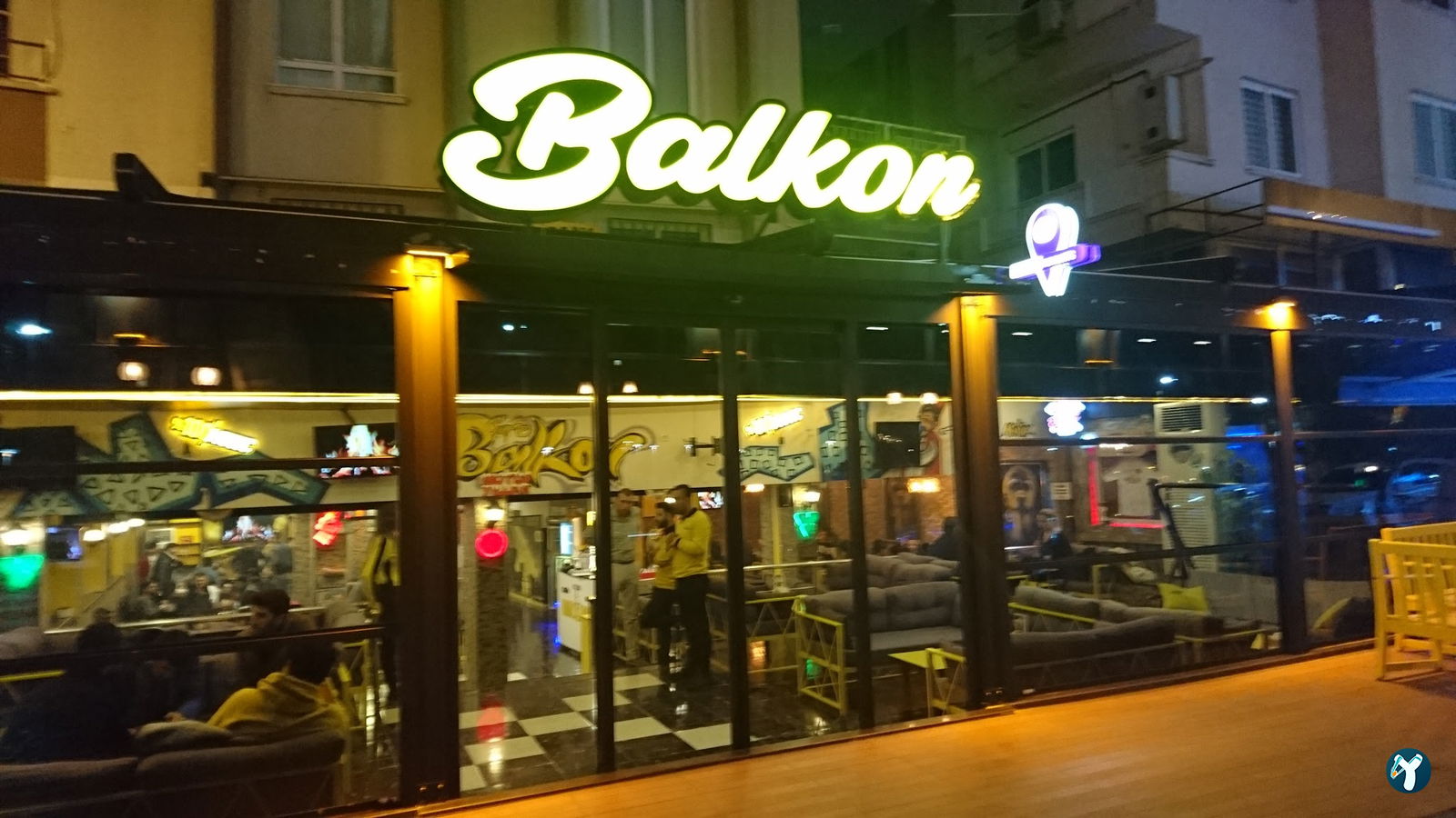 Cafe Balkon By Rt