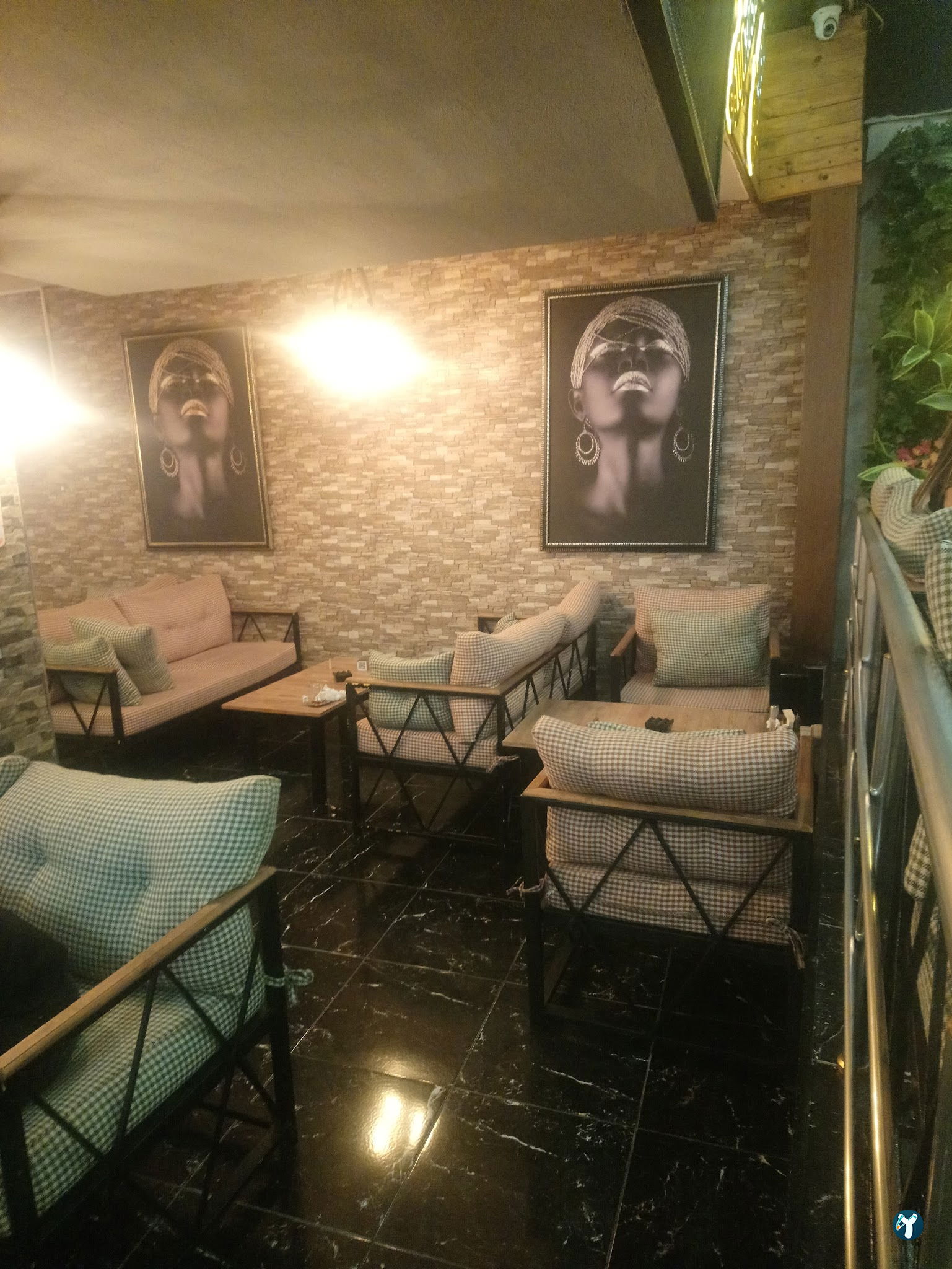 Cafe Balkon By Rt