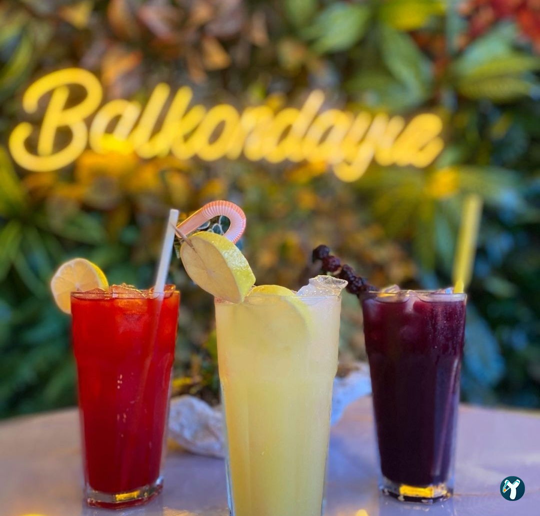 Cafe Balkon By Rt