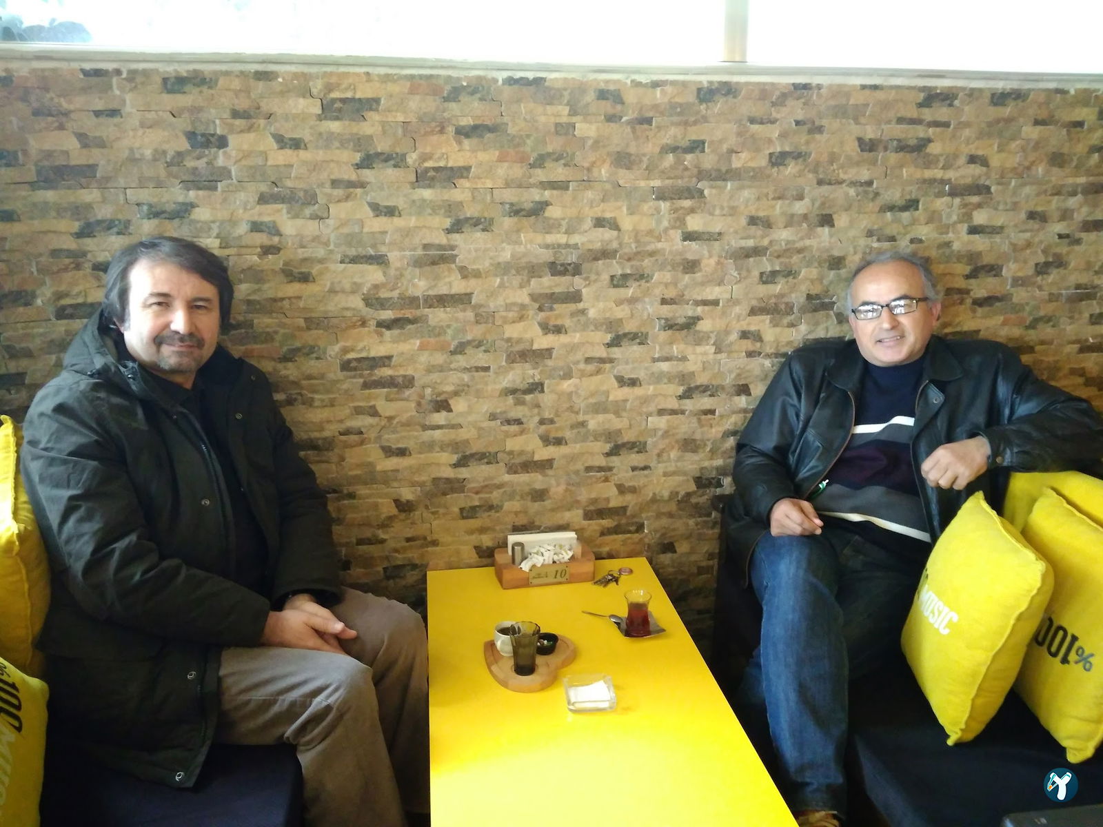 Cafe Balkon By Rt