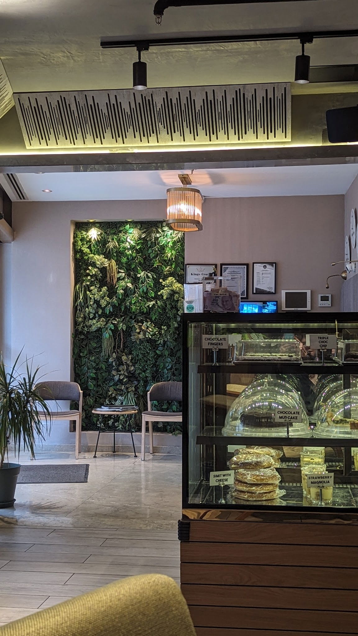 El Colombiano Coffee Bar