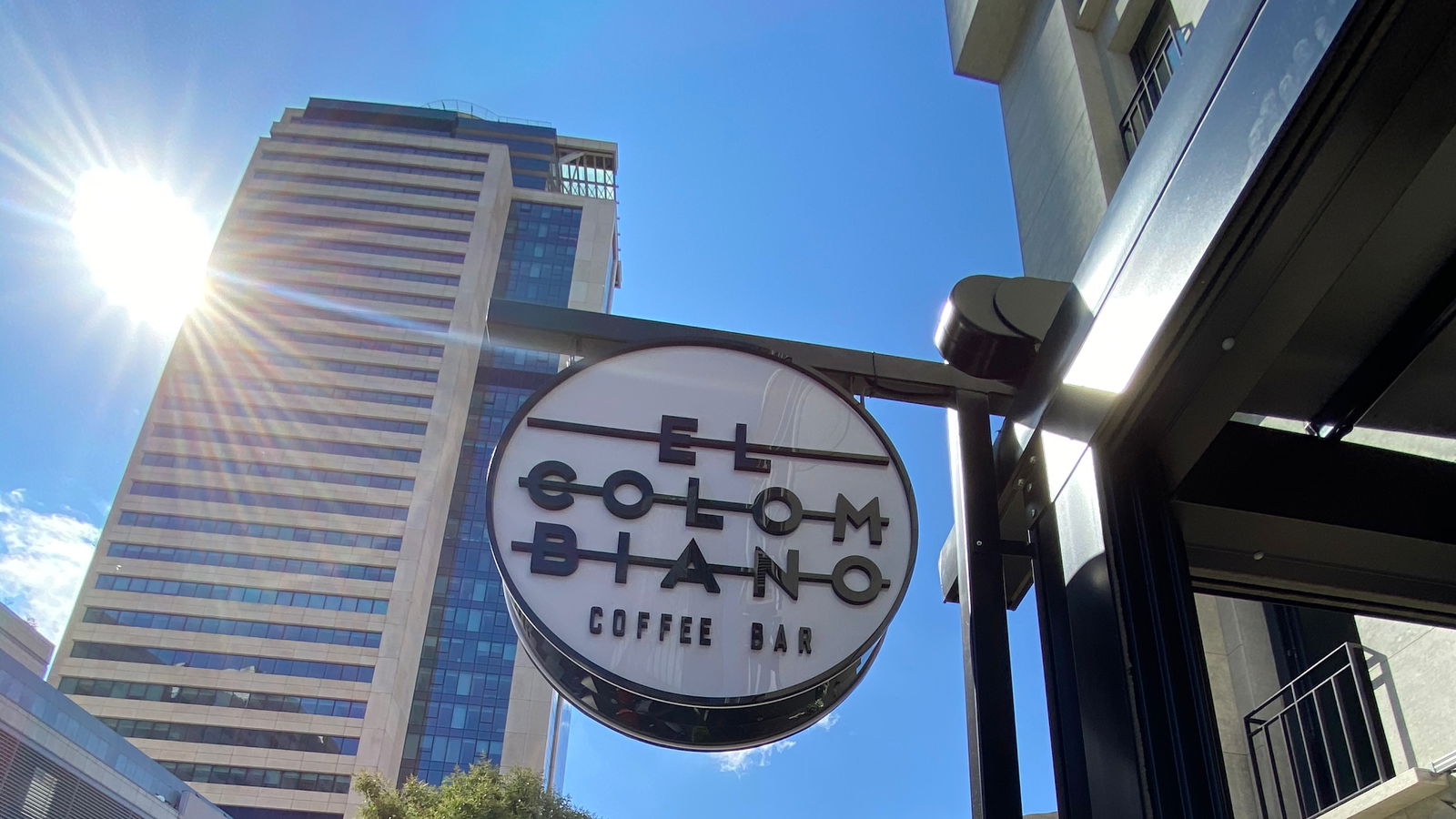 El Colombiano Coffee Bar