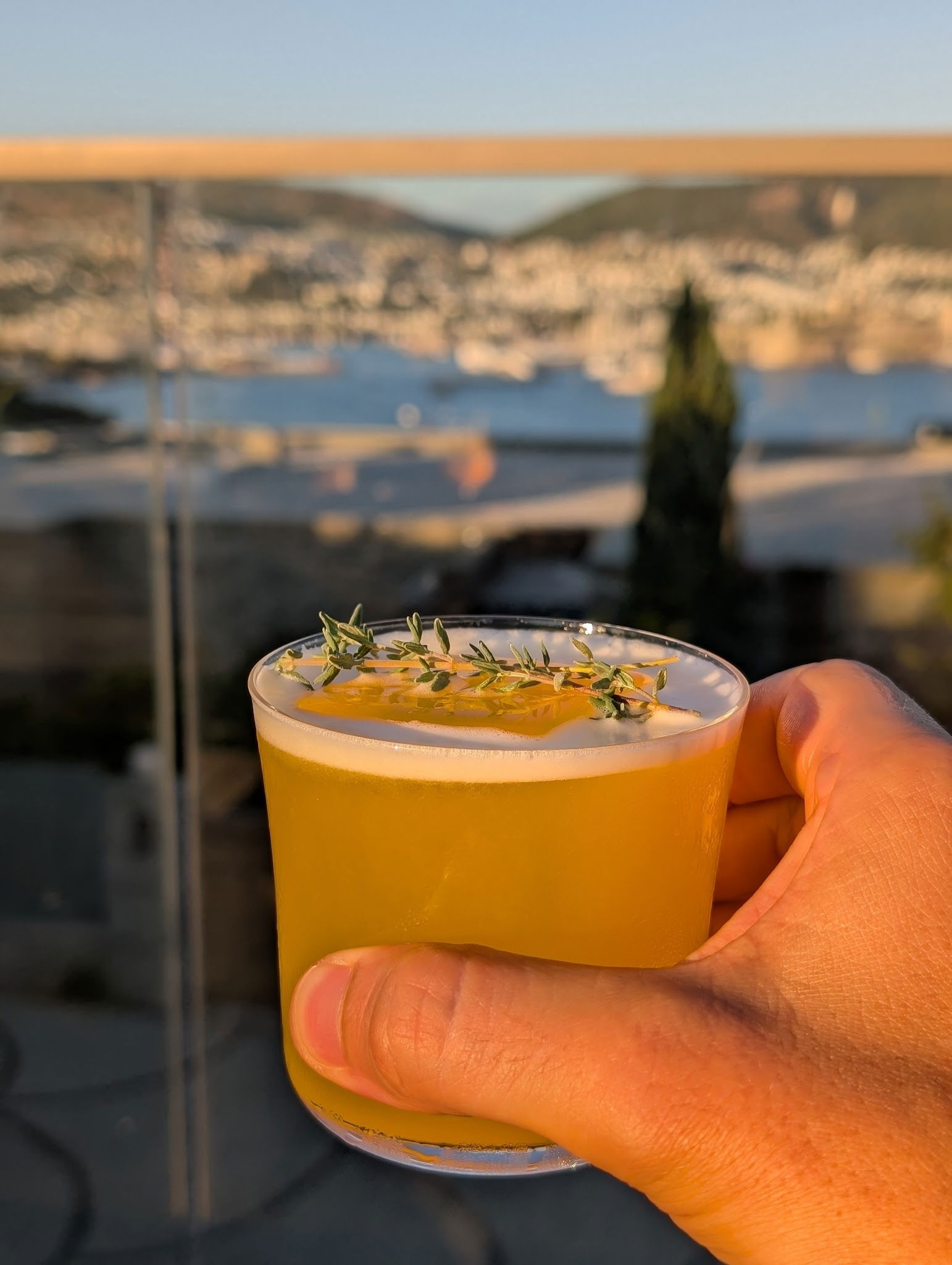 Isola Manzara Gardens