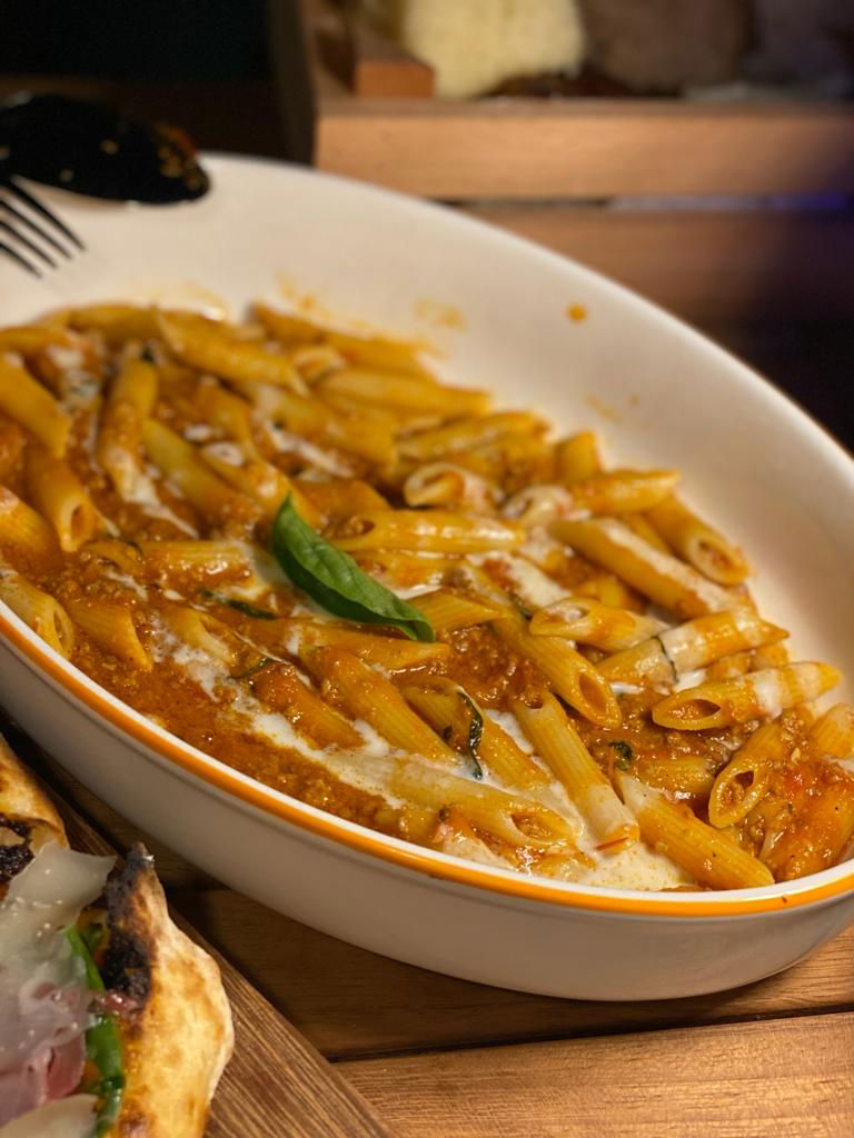 Isola Manzara Gardens