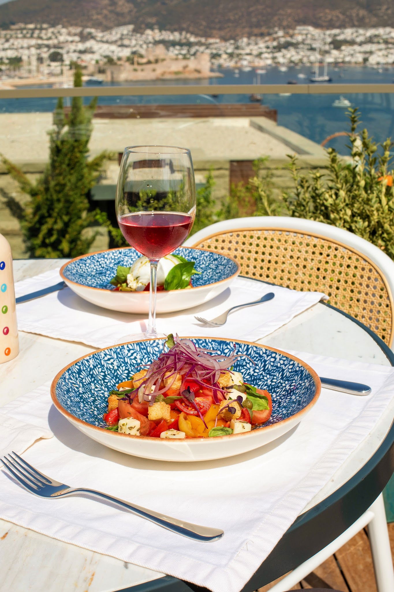 Isola Manzara Gardens