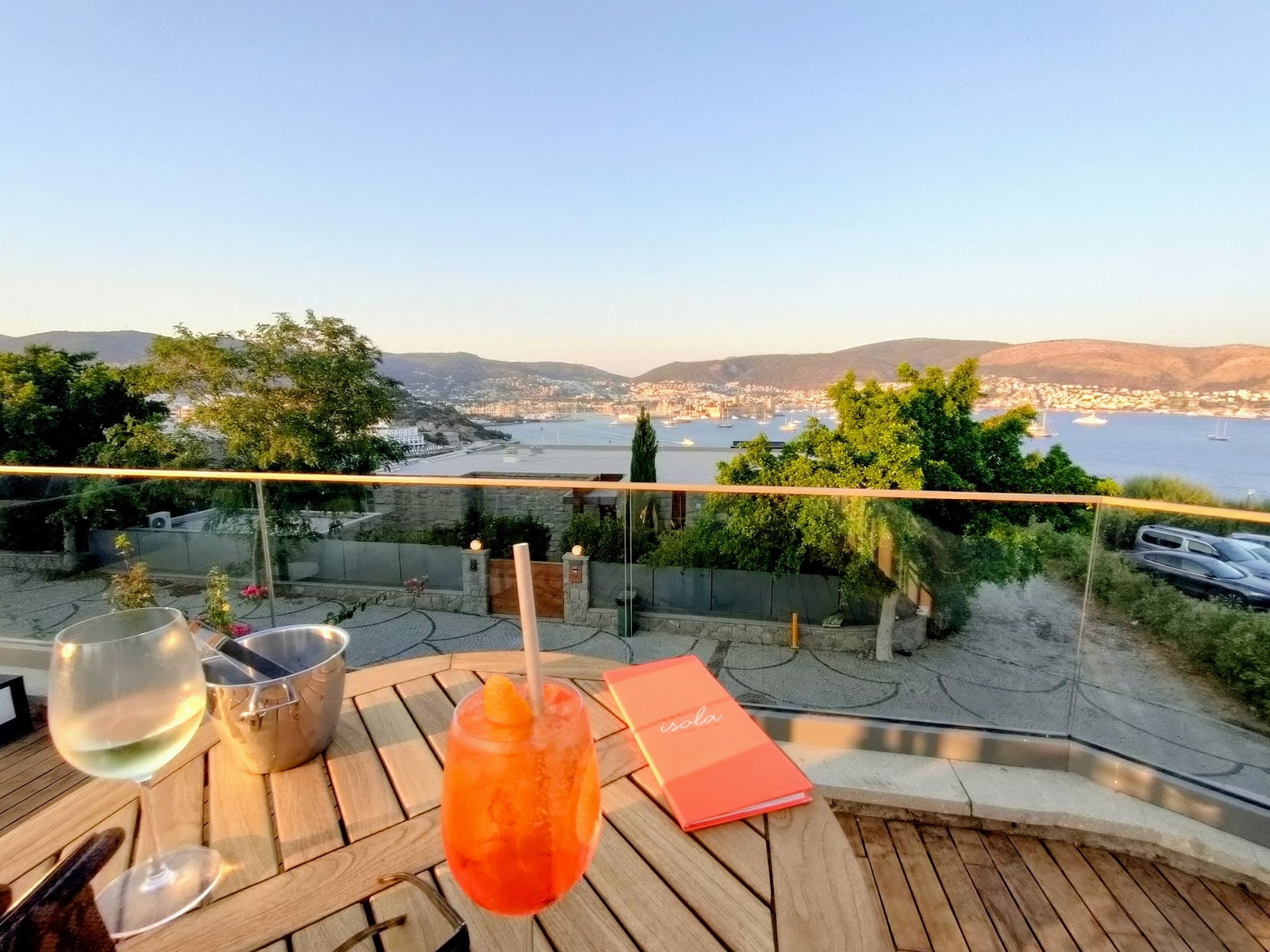 Isola Manzara Gardens