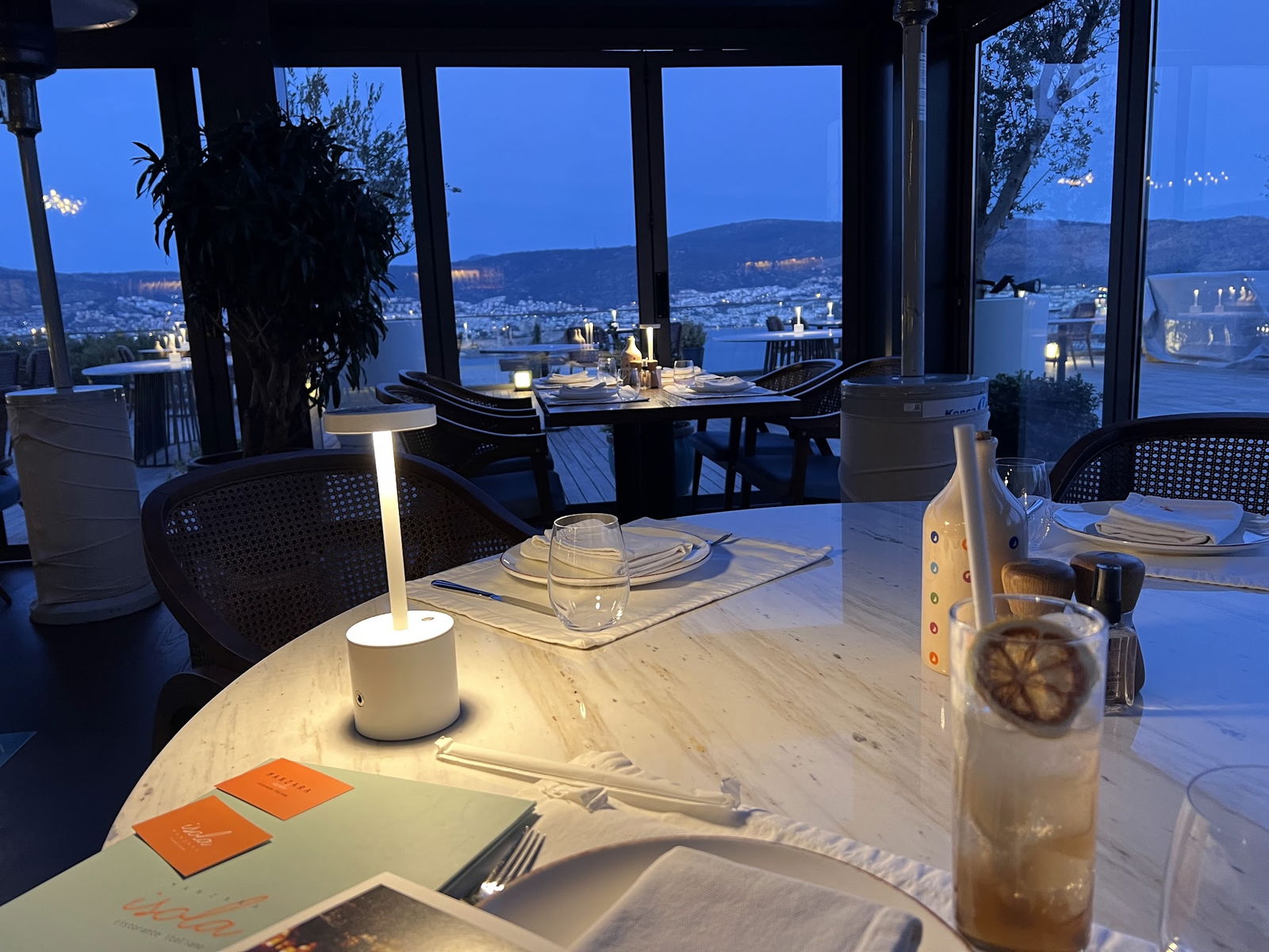 Isola Manzara Gardens