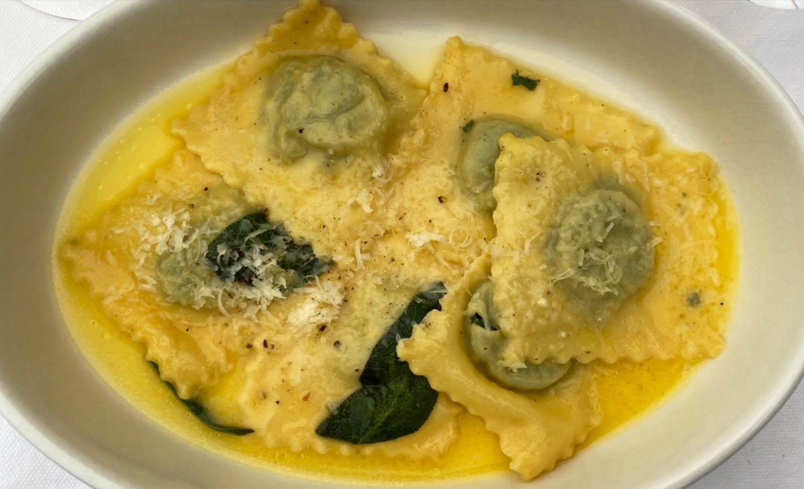 Isola Manzara Gardens