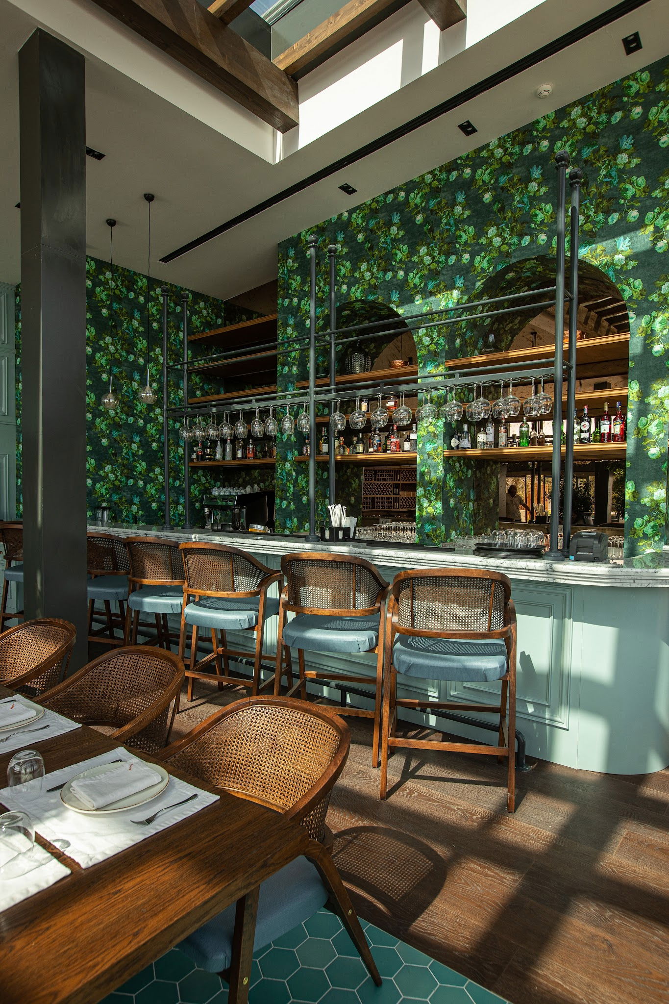 Isola Manzara Gardens