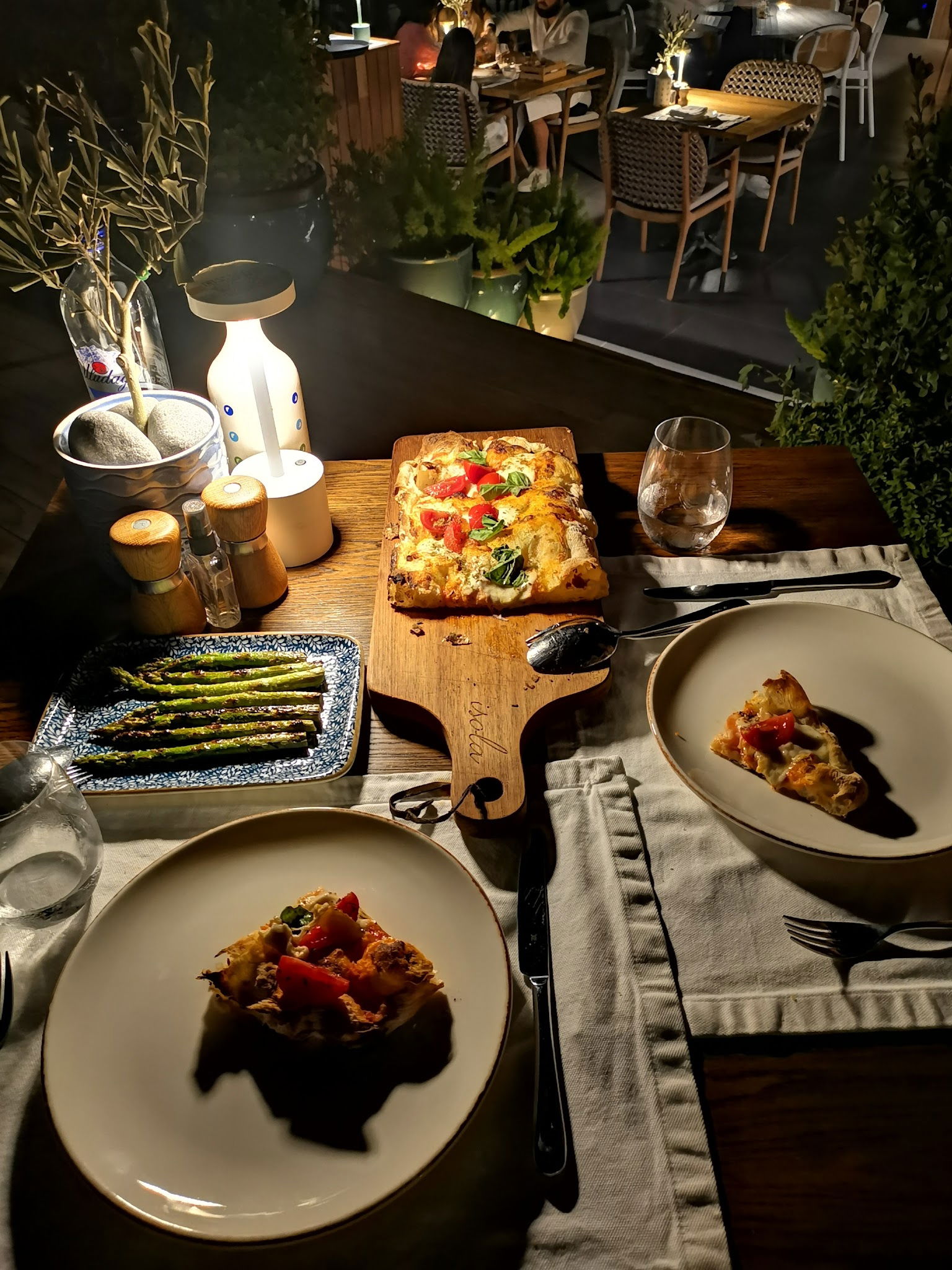 Isola Manzara Gardens