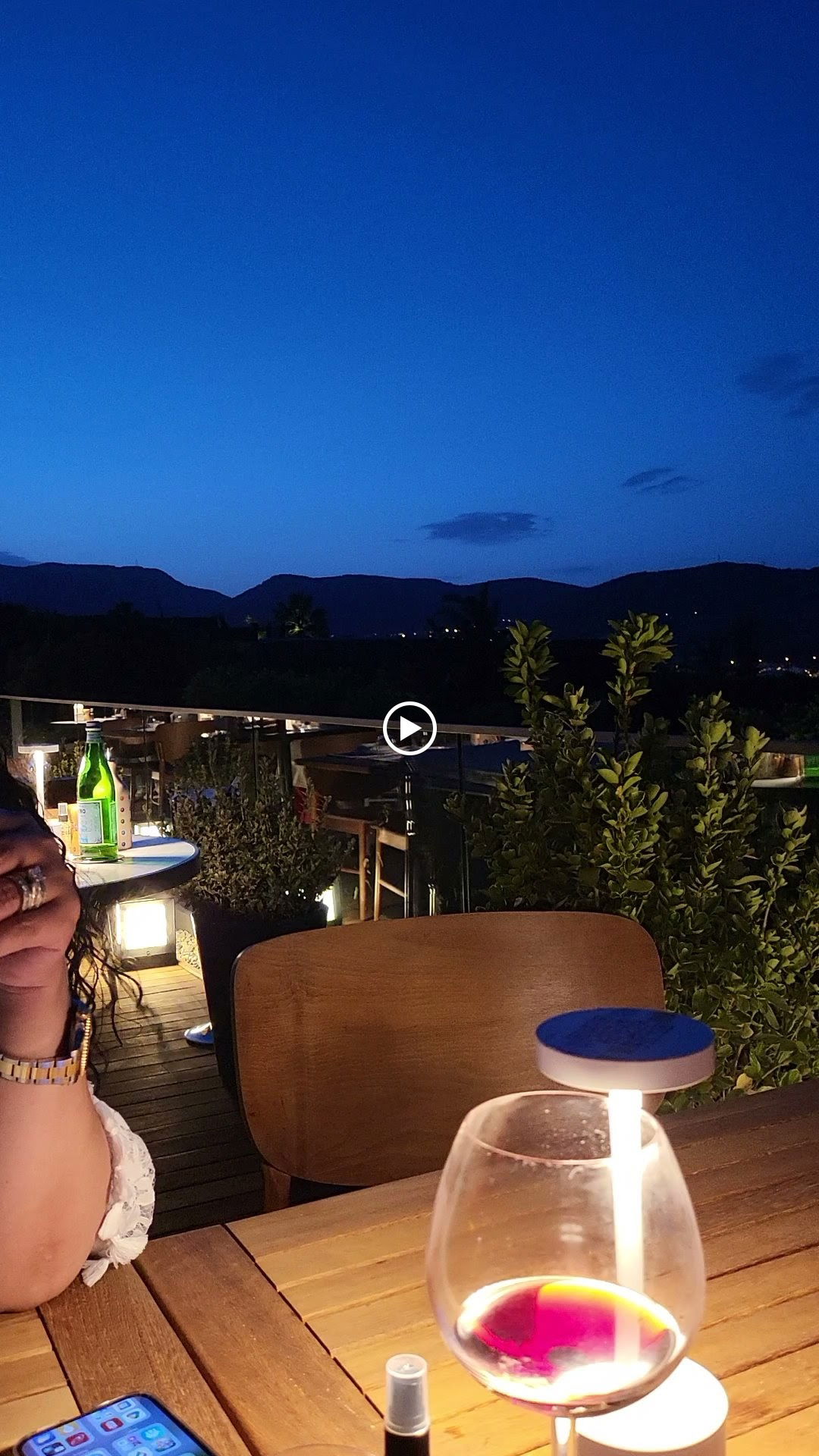 Isola Manzara Gardens