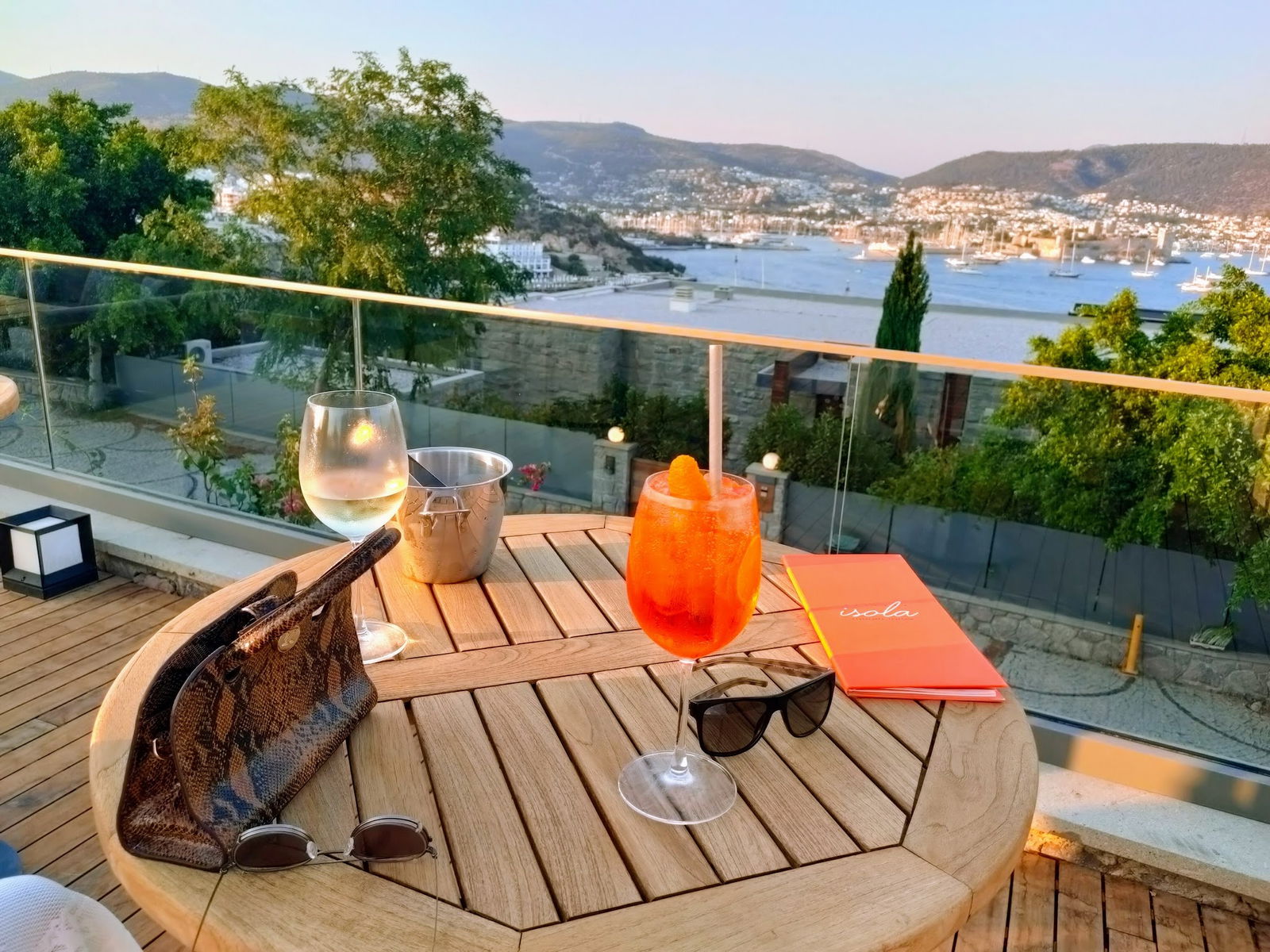 Isola Manzara Gardens