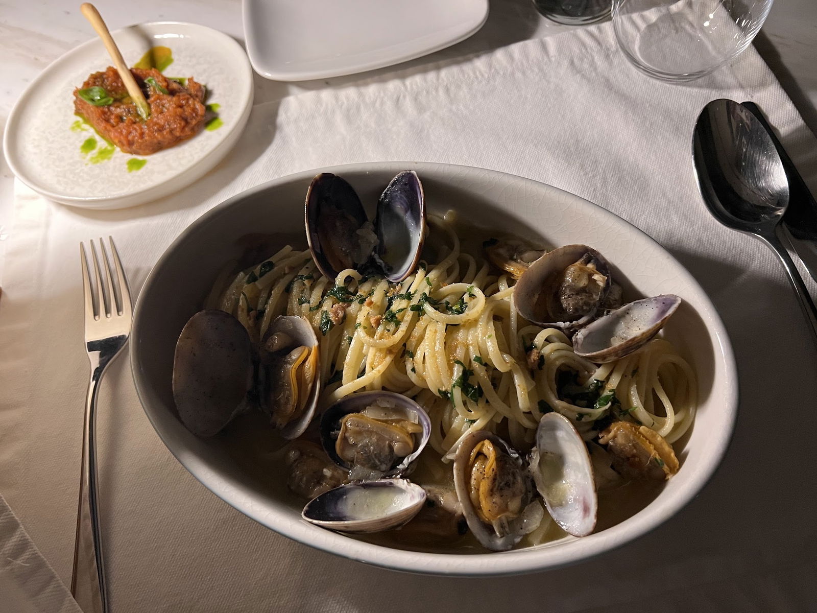 Isola Manzara Gardens