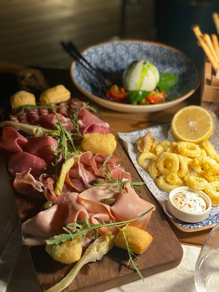 Isola Manzara Gardens