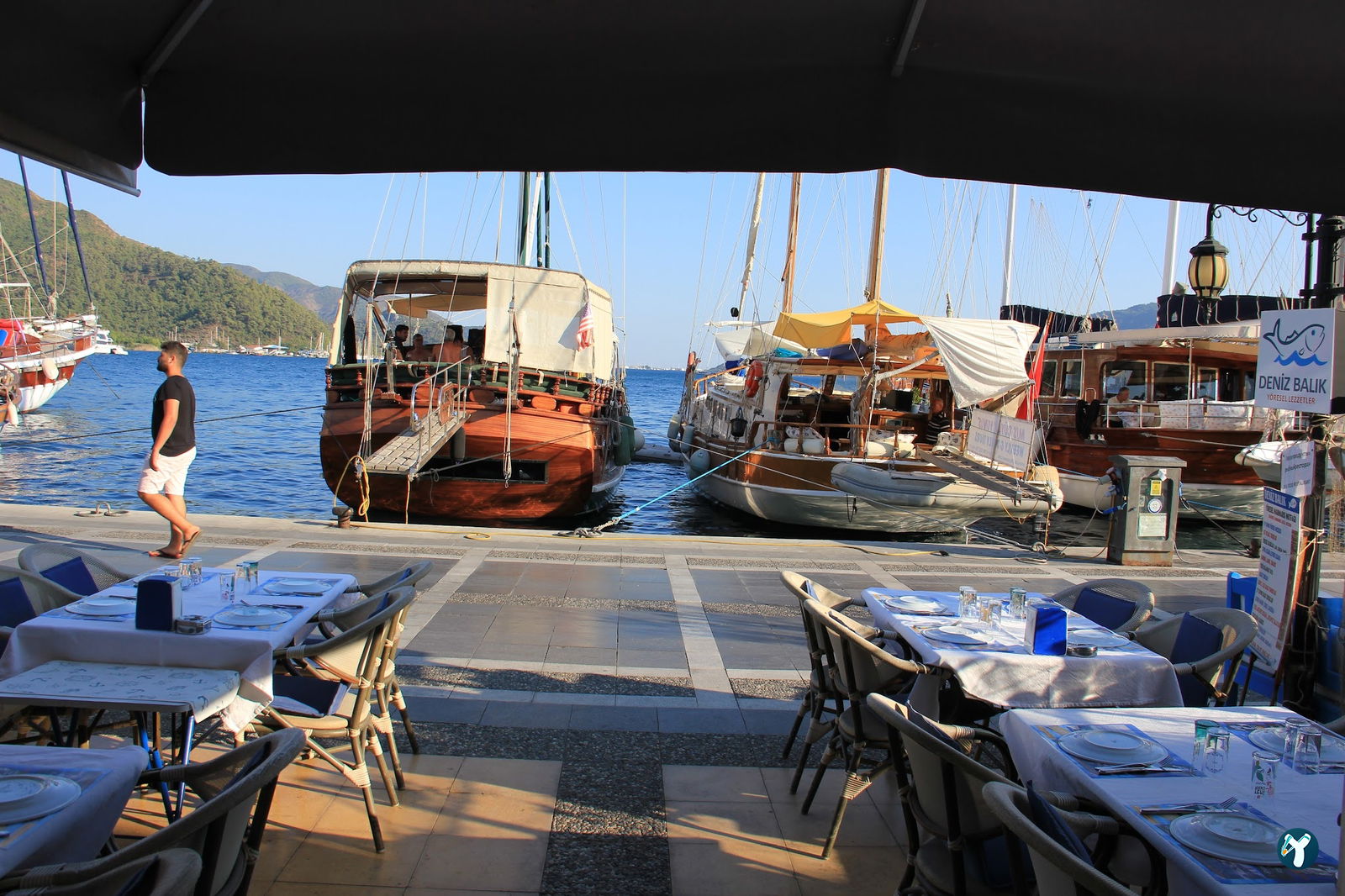 O`Yes Restaurant
