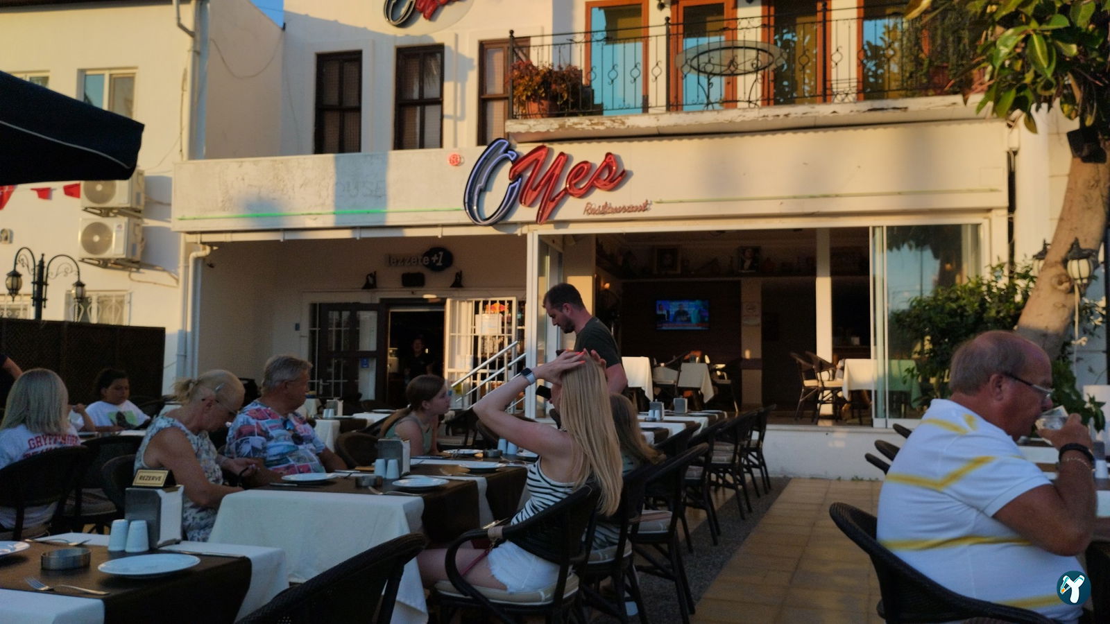 O`Yes Restaurant