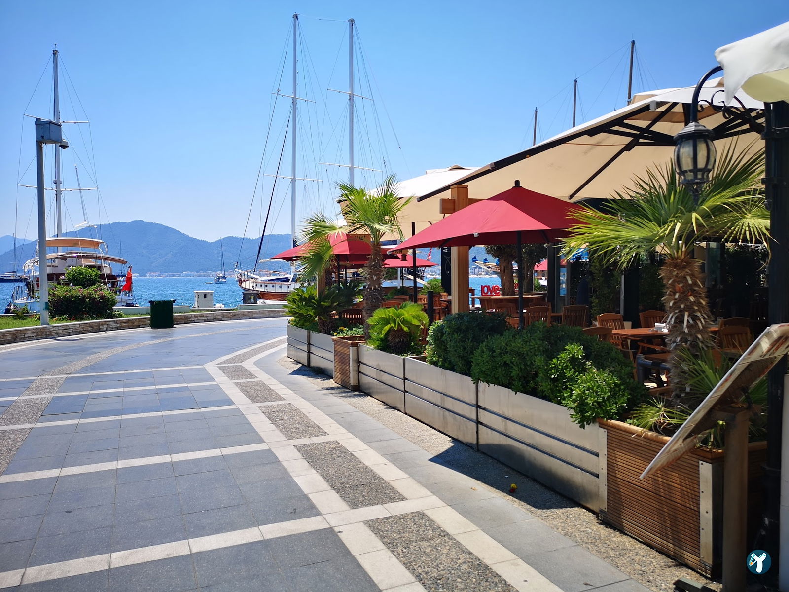 O`Yes Restaurant