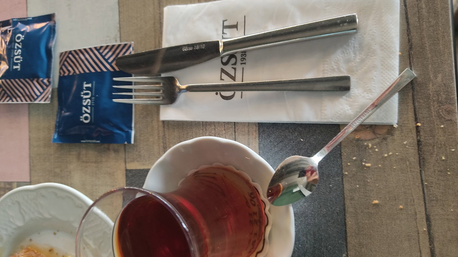 Özsüt