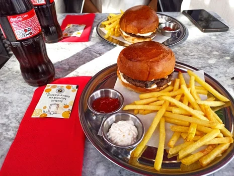 Phoka Burger resimleri
