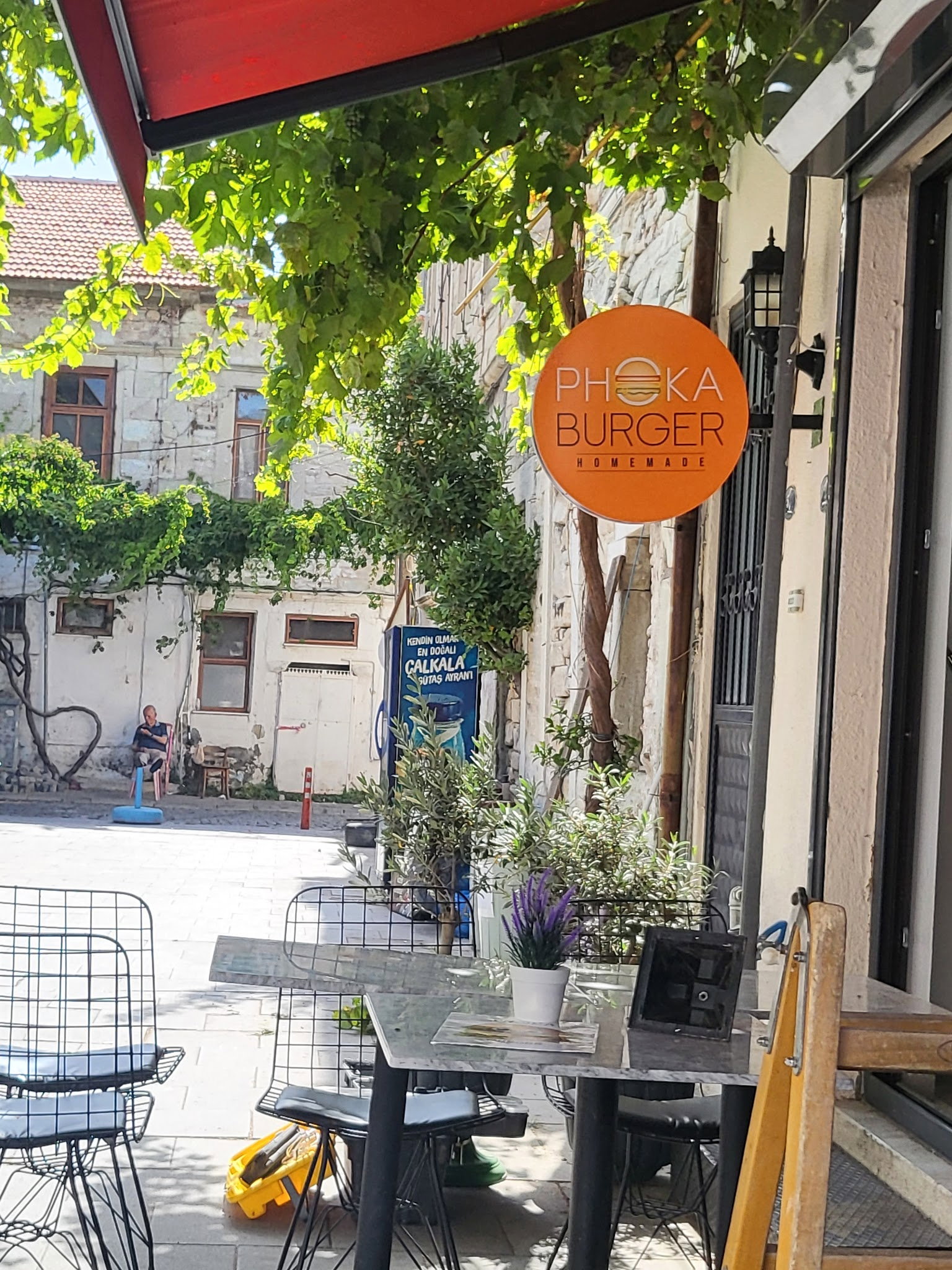 Phoka Burger