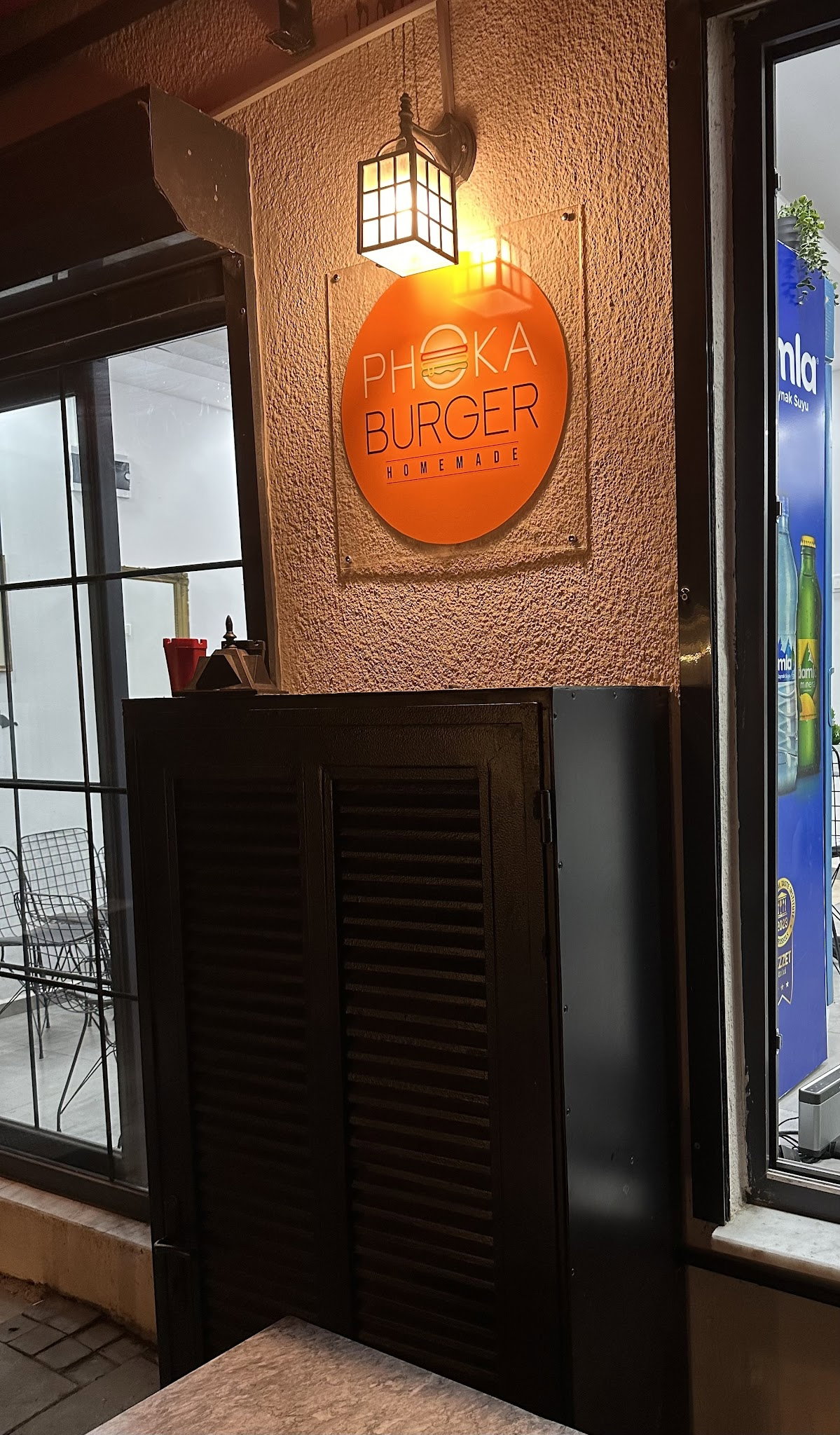 Phoka Burger