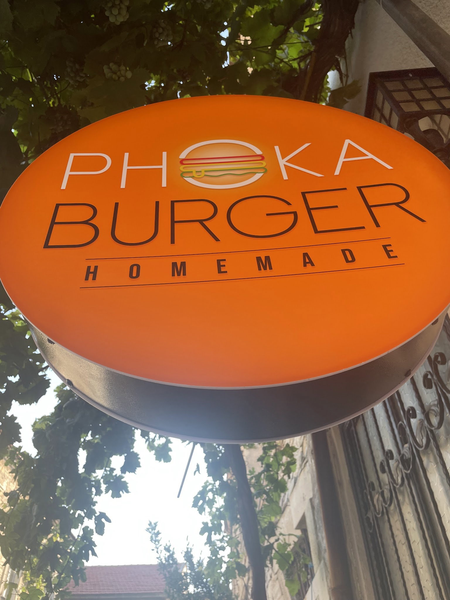 Phoka Burger