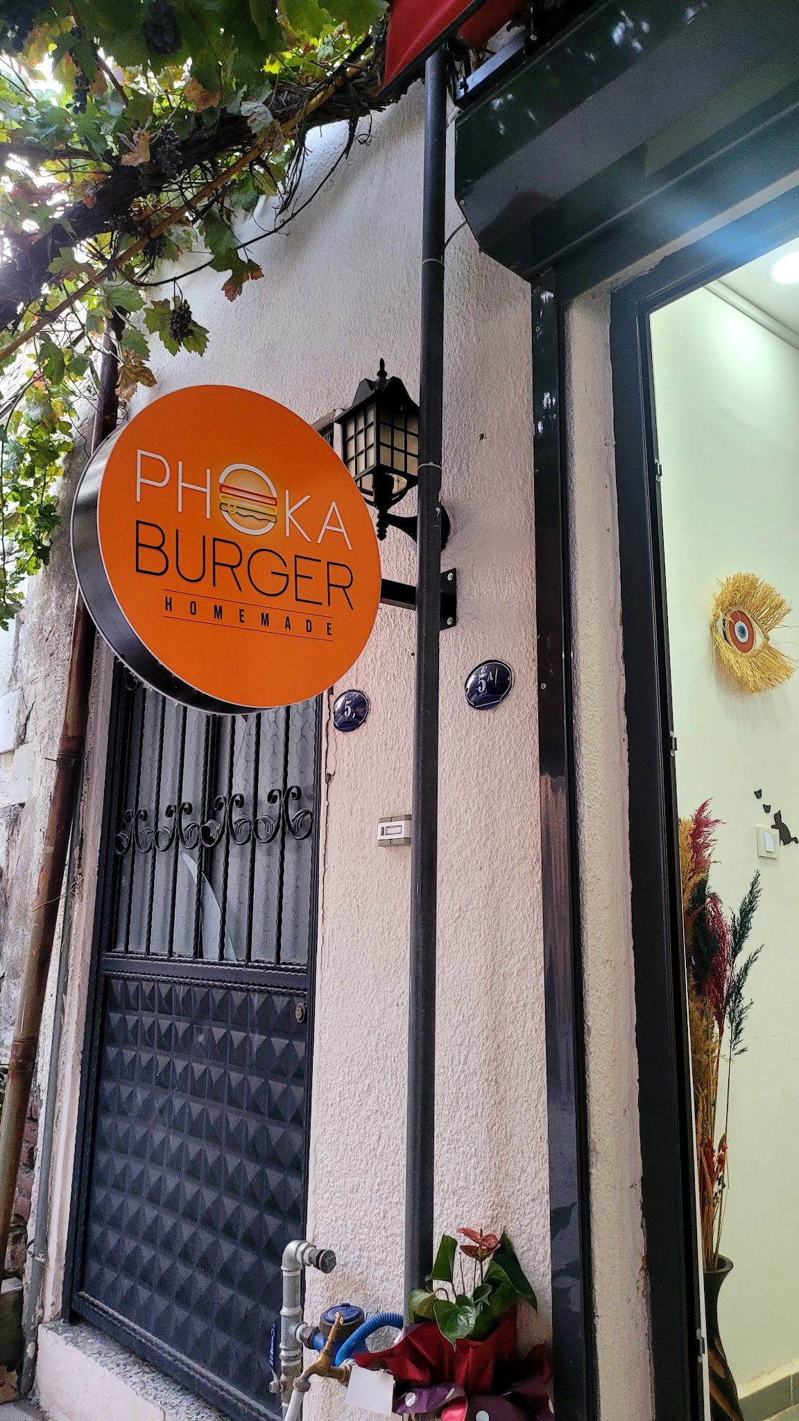 Phoka Burger