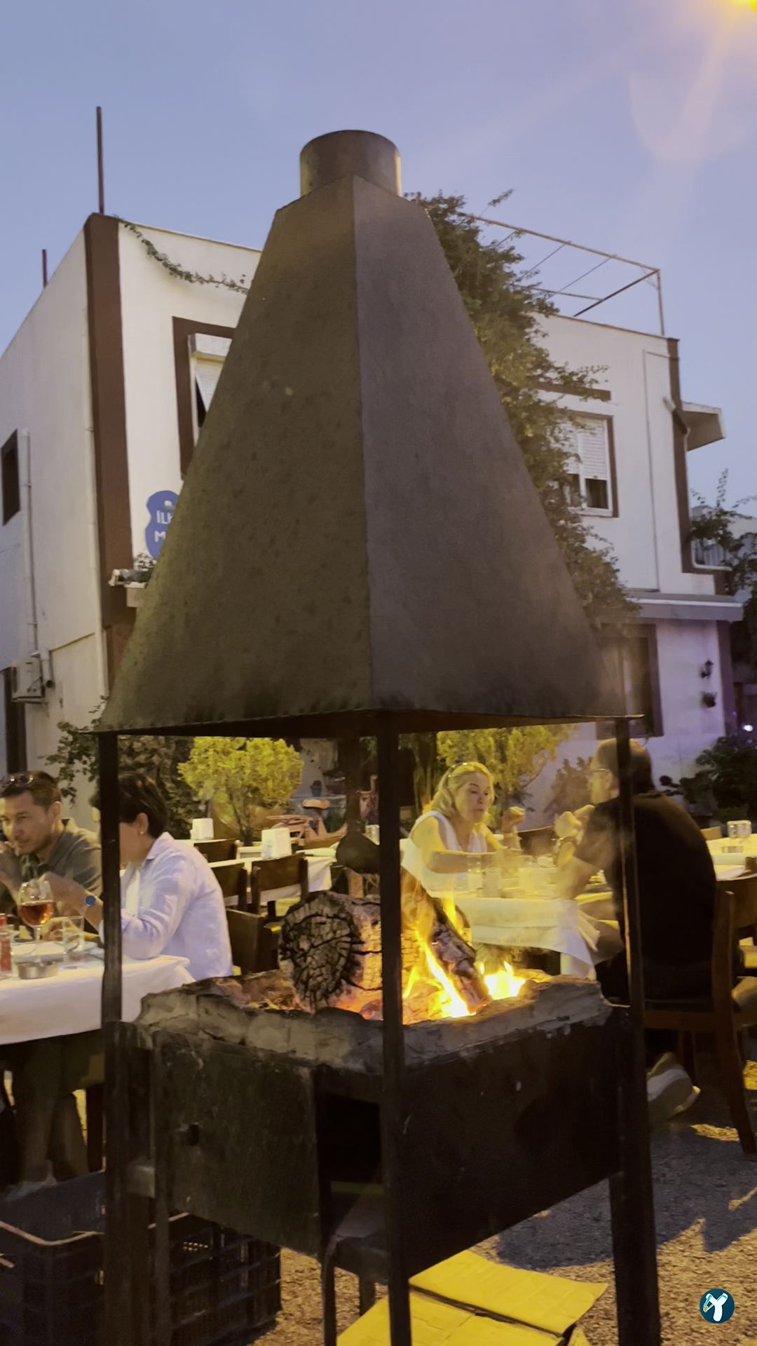 Moshos Taverna