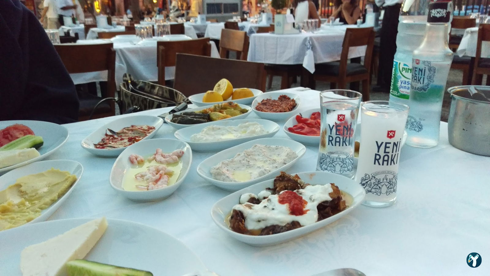 Moshos Taverna