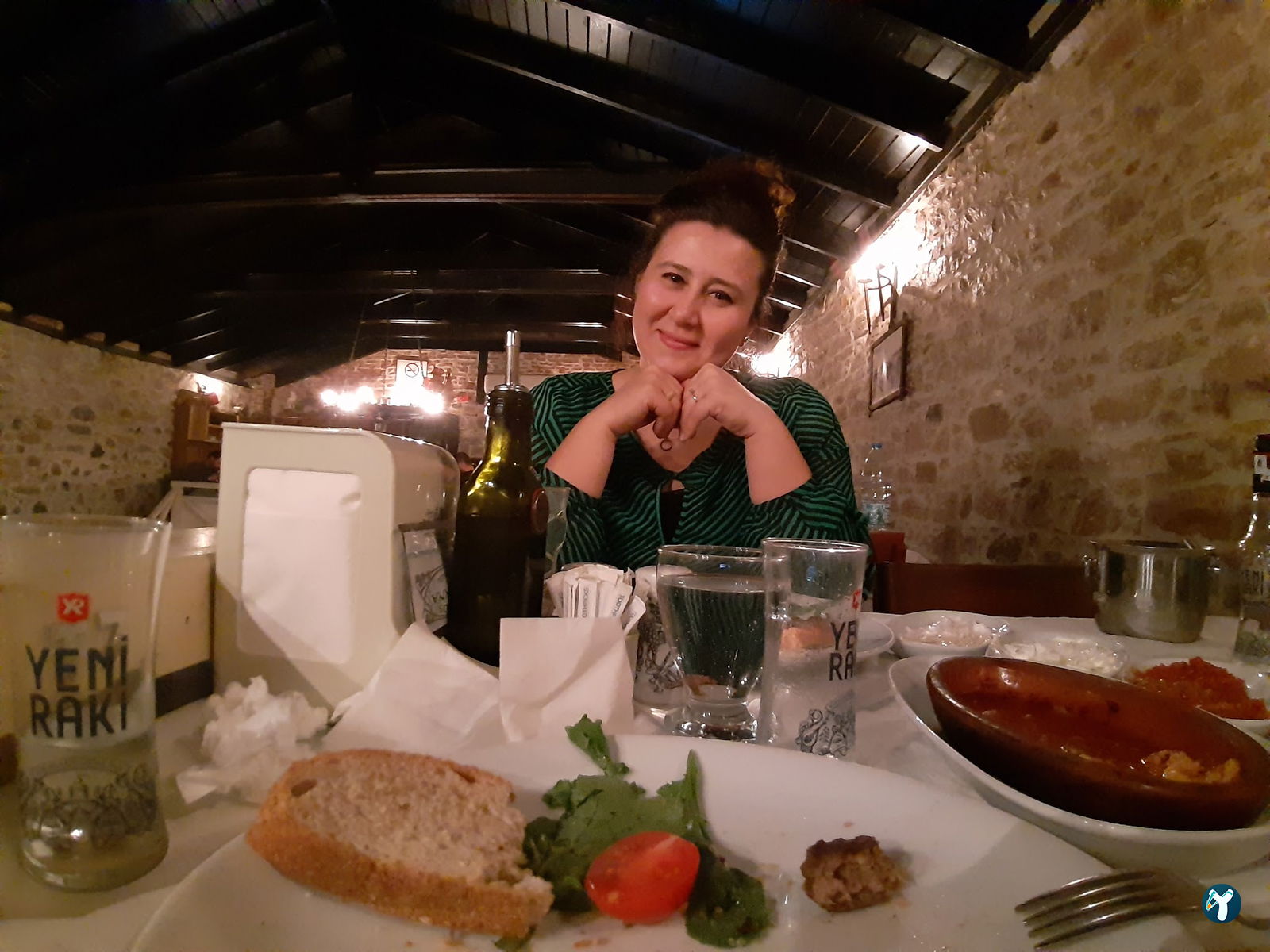 Moshos Taverna