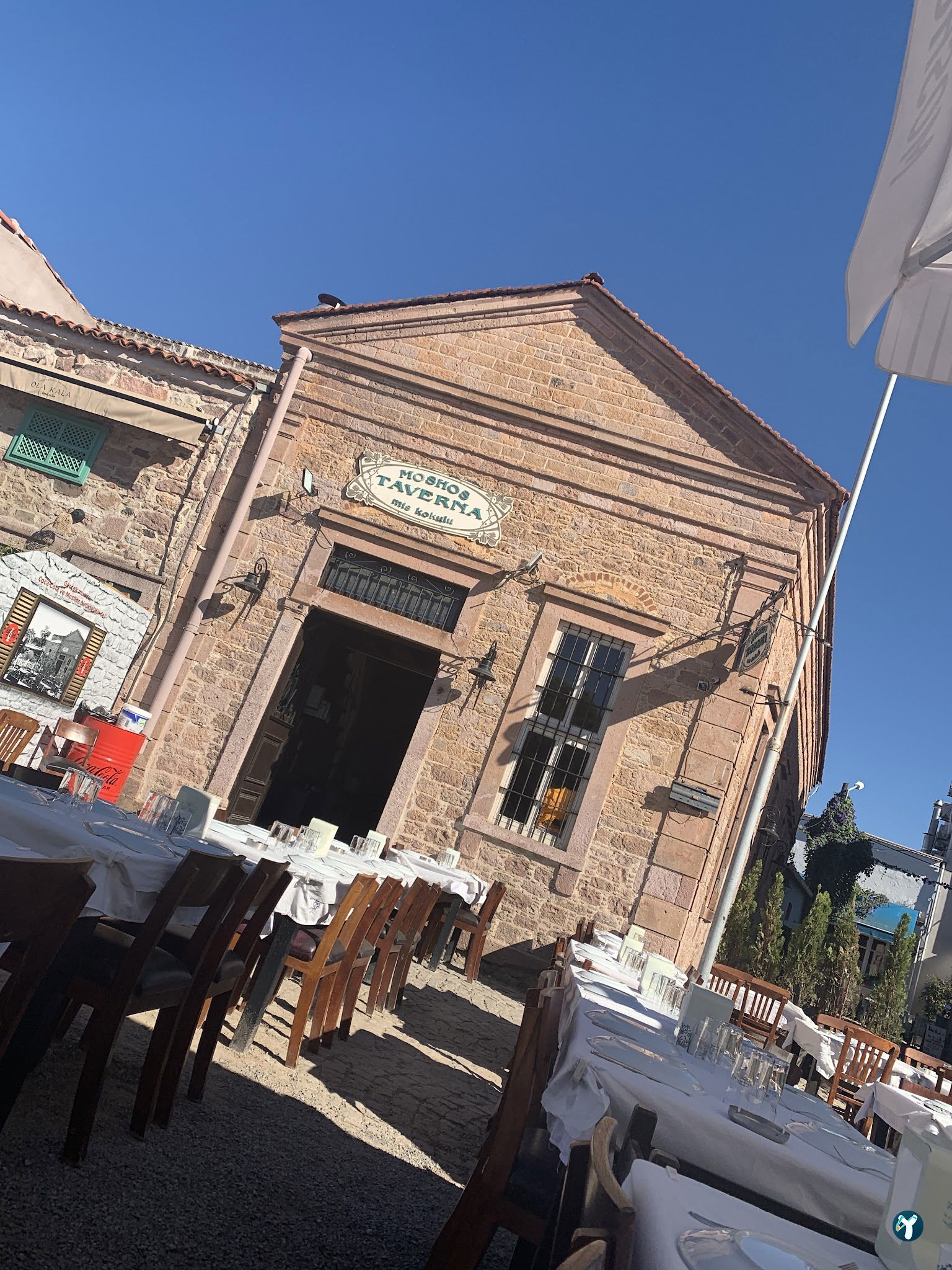Moshos Taverna