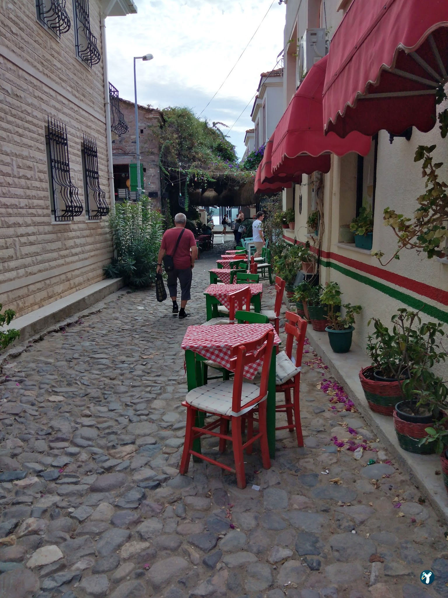Moshos Taverna