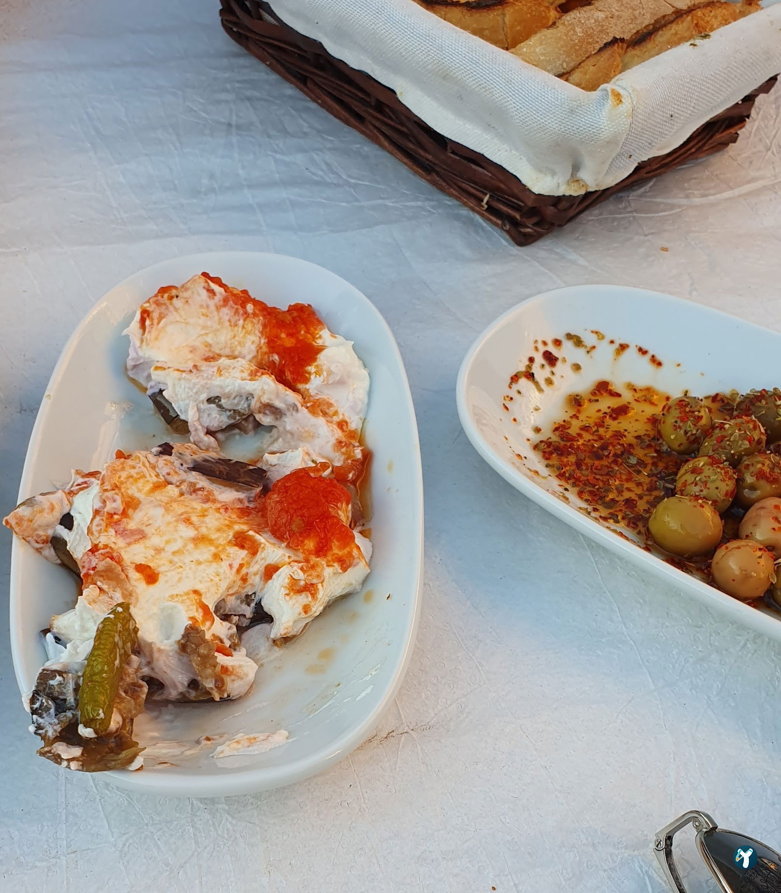 Moshos Taverna