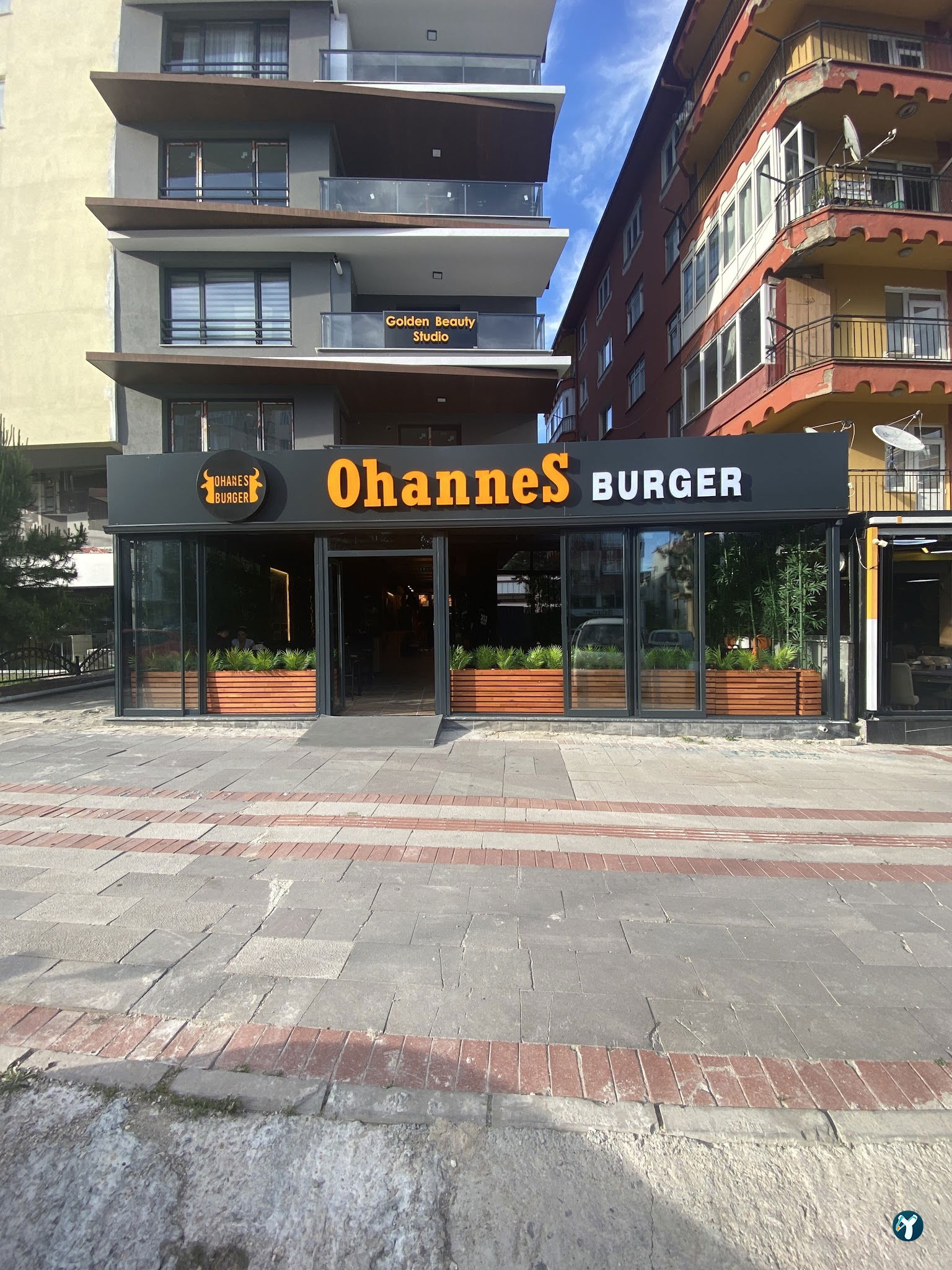 Ohannes Burger Uşak