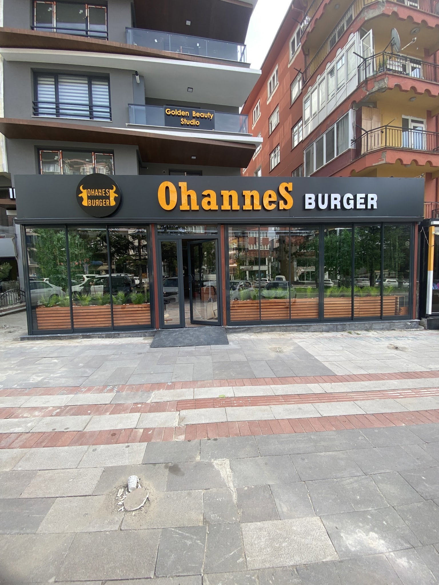 Ohannes Burger Uşak