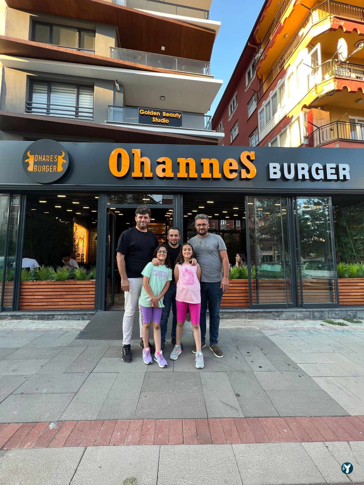 Ohannes Burger Uşak