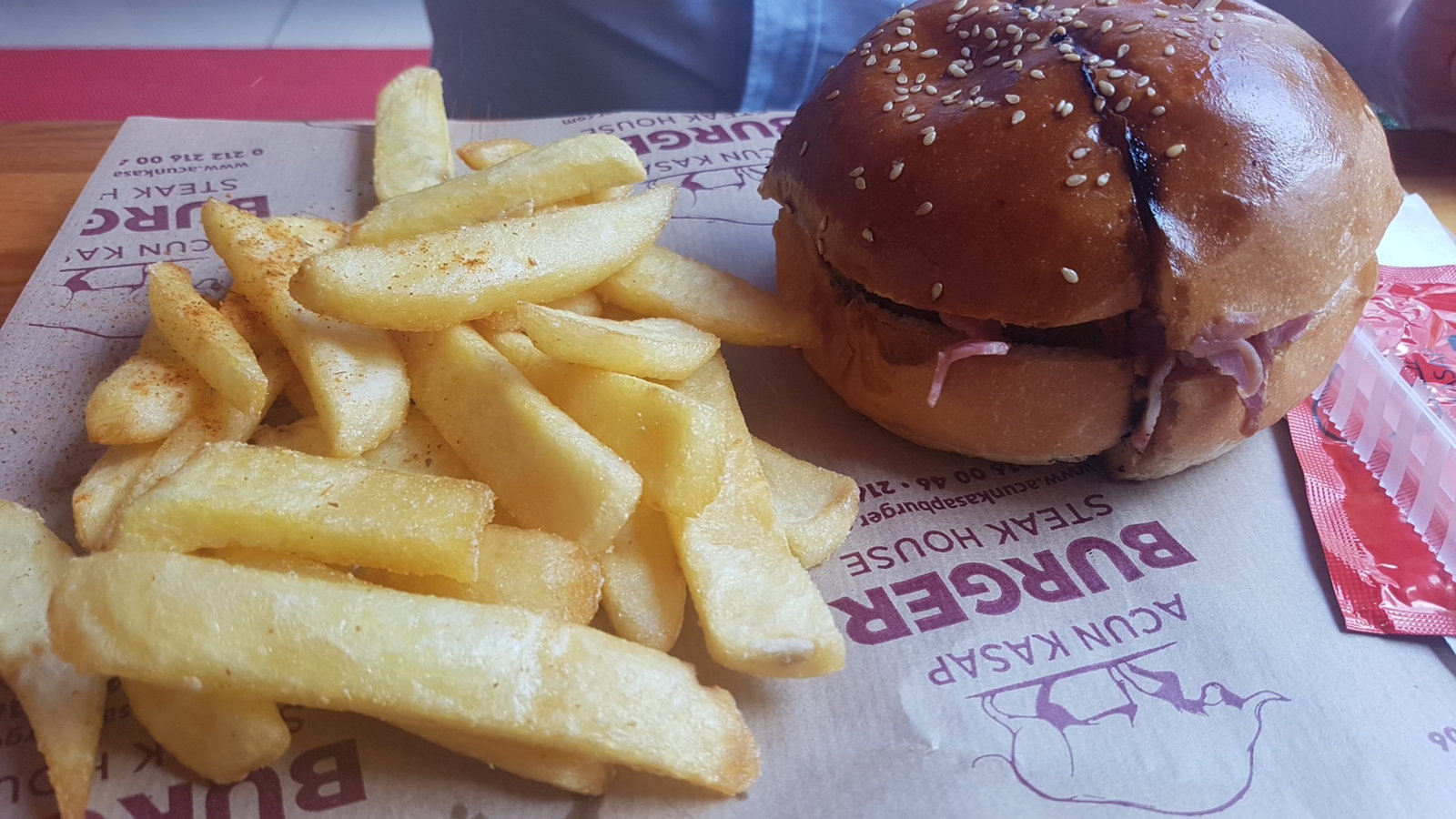 Acun Kasap Burger