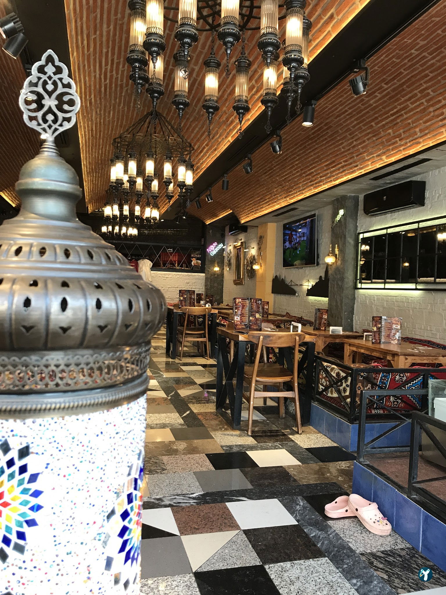 Sultan Mehmet Restaurant & Cafe